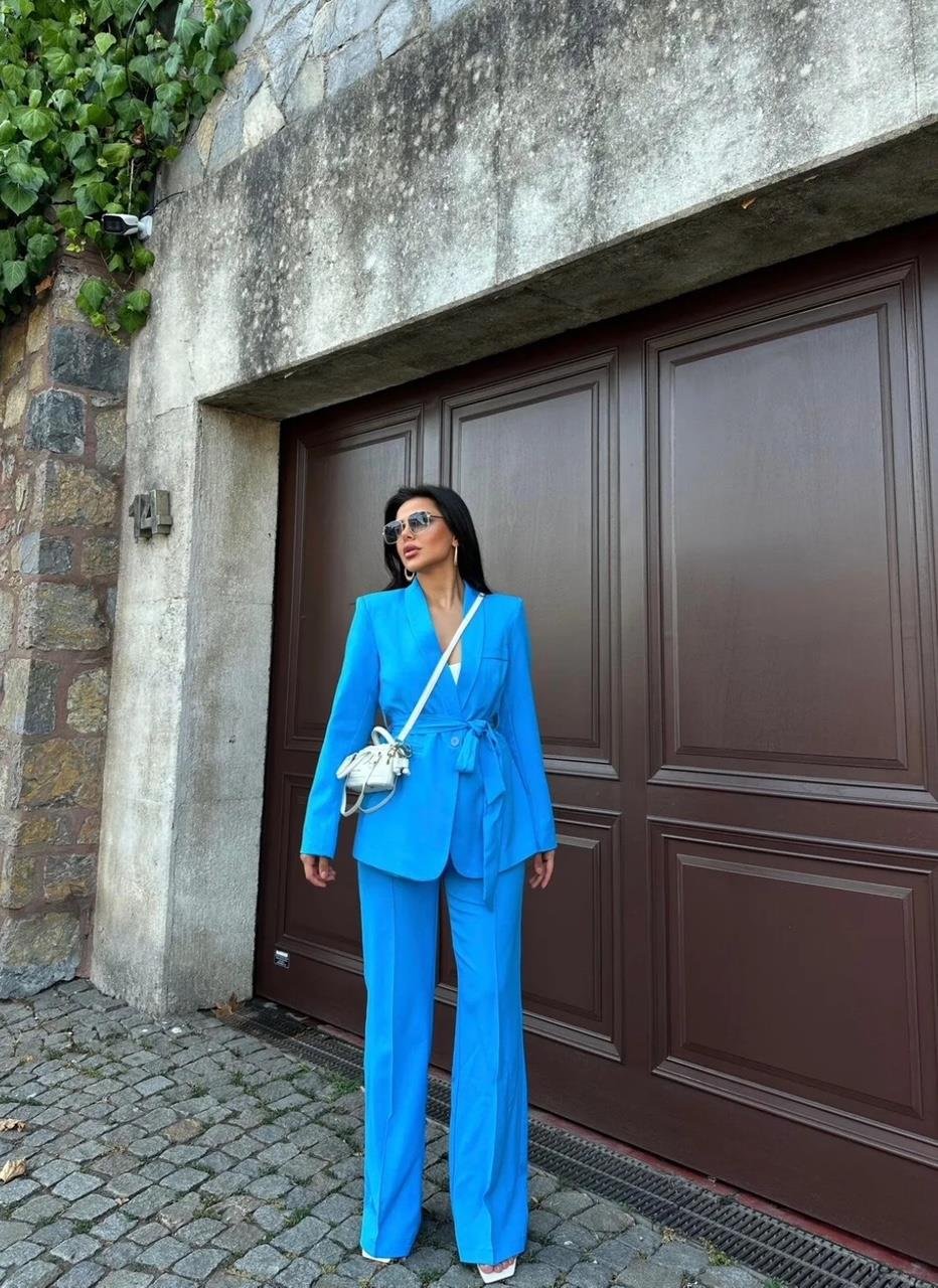 Koyu Mavi Kuşaklı Blazer Takım
