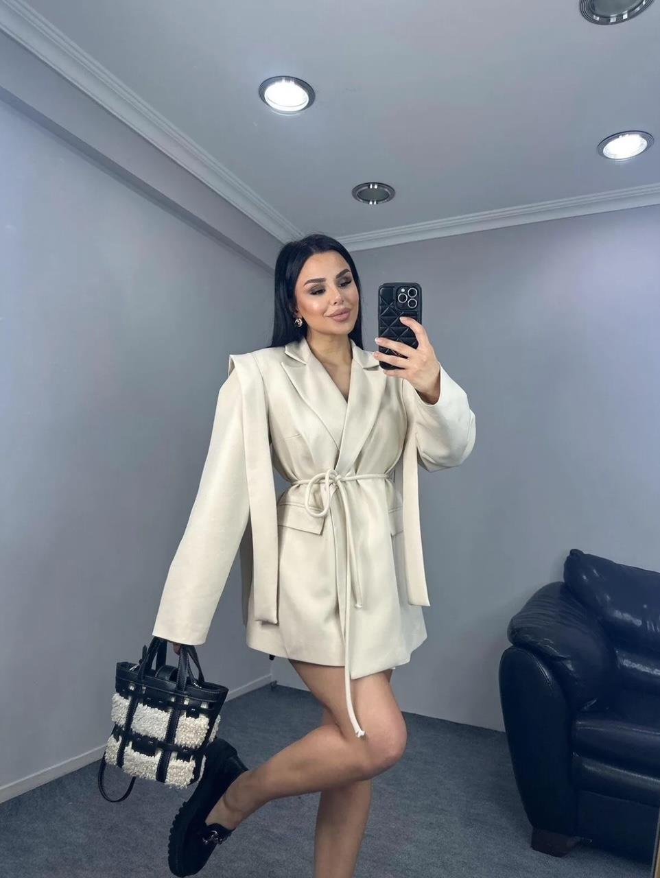 Krem Bağlamalı Blazer Ceket