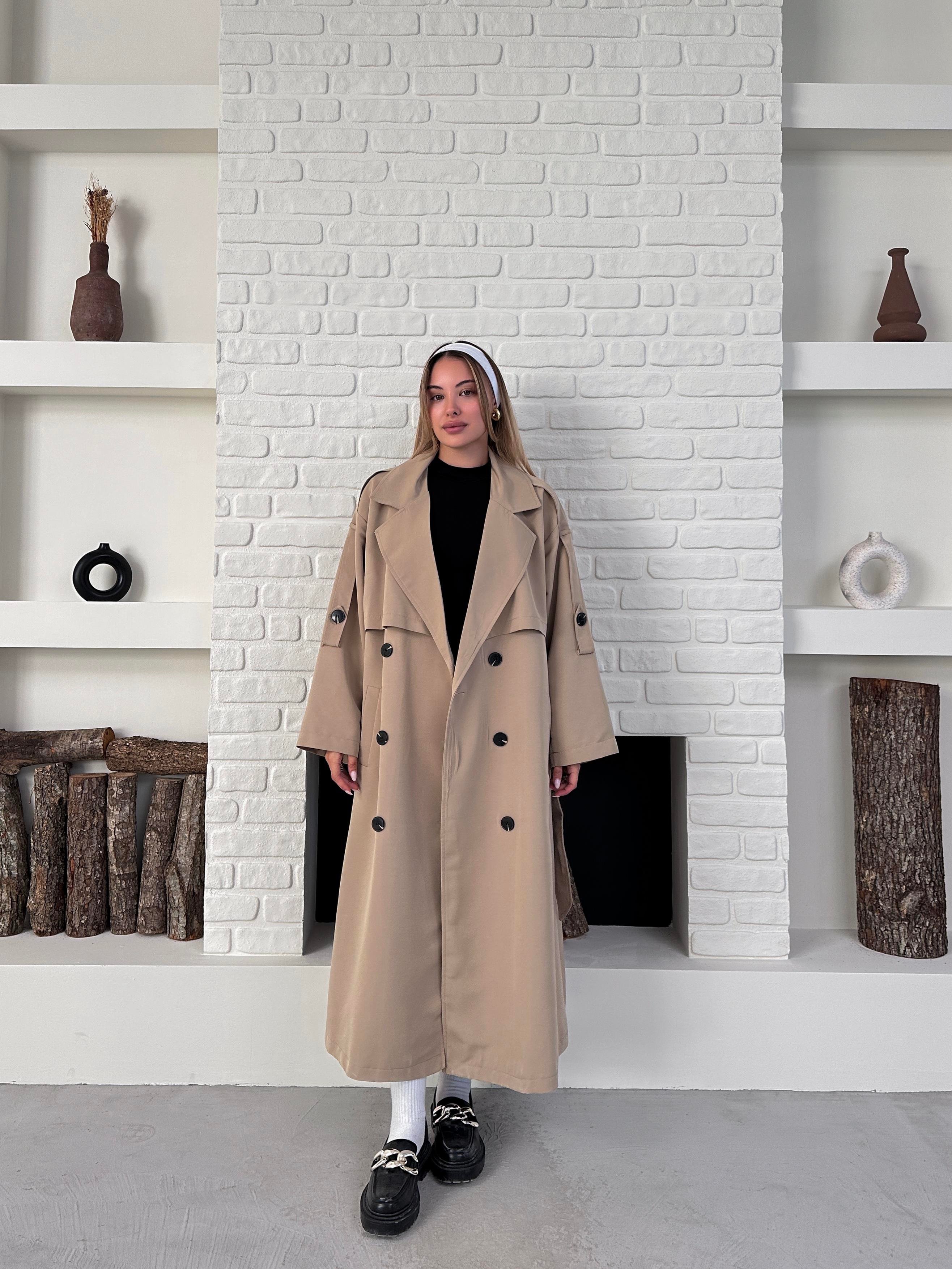 Krem Pelerinli Düğmeli Uzun Trençkot