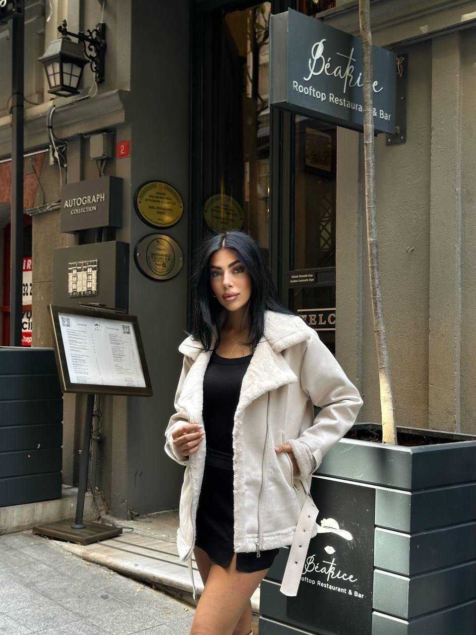 Krem Rapit Tay Tüy Kemerli Süet Mont