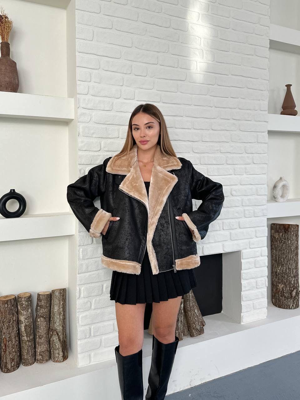Krem Retro Desen Tay Tüy Peluş Mont Ceket