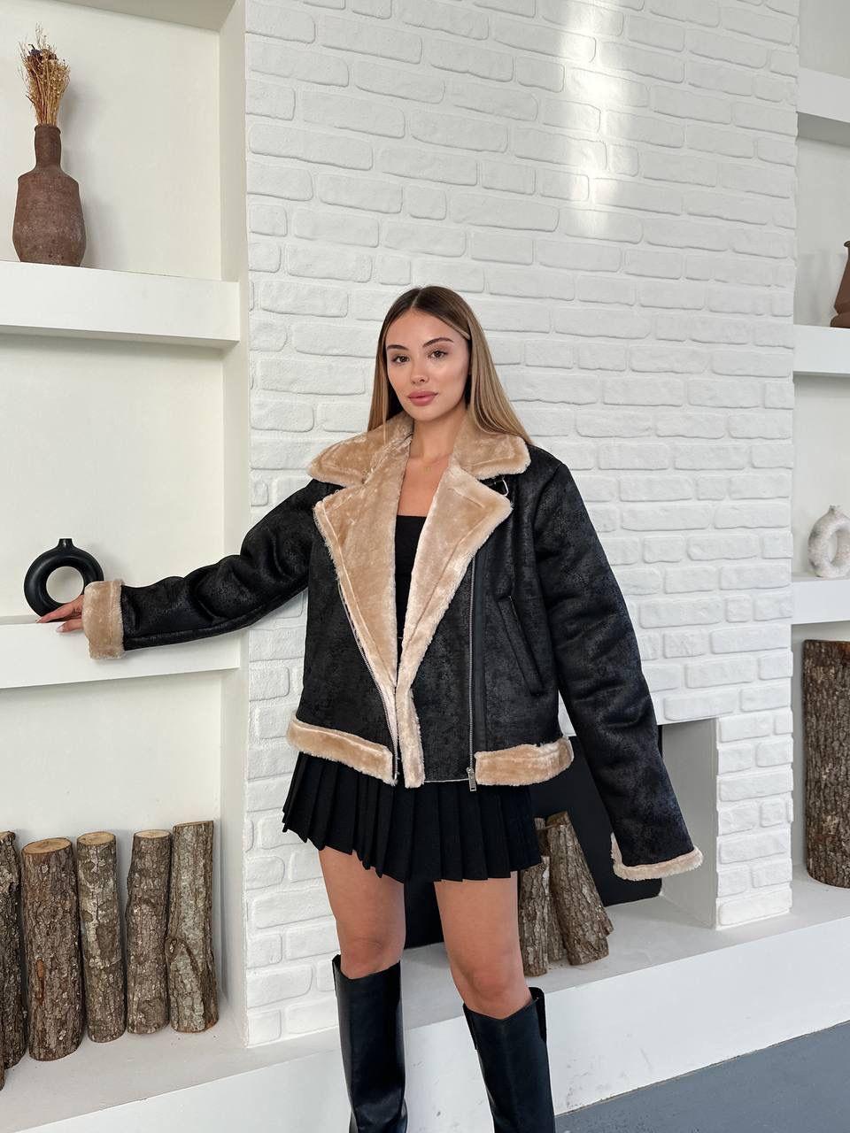 Krem Retro Desen Tay Tüy Peluş Mont Ceket