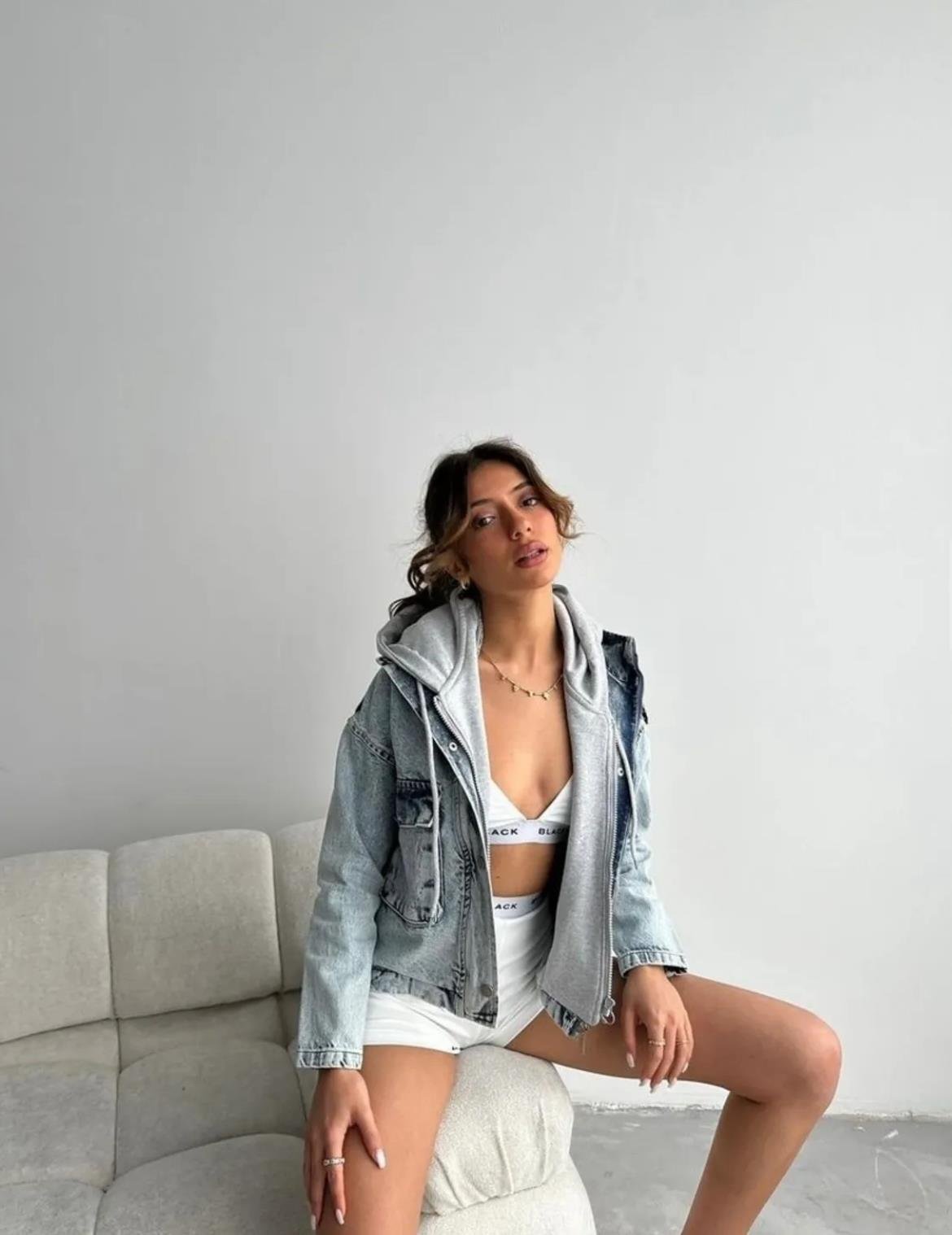 Mavi Gri Kapüşonlu Denim Ceket