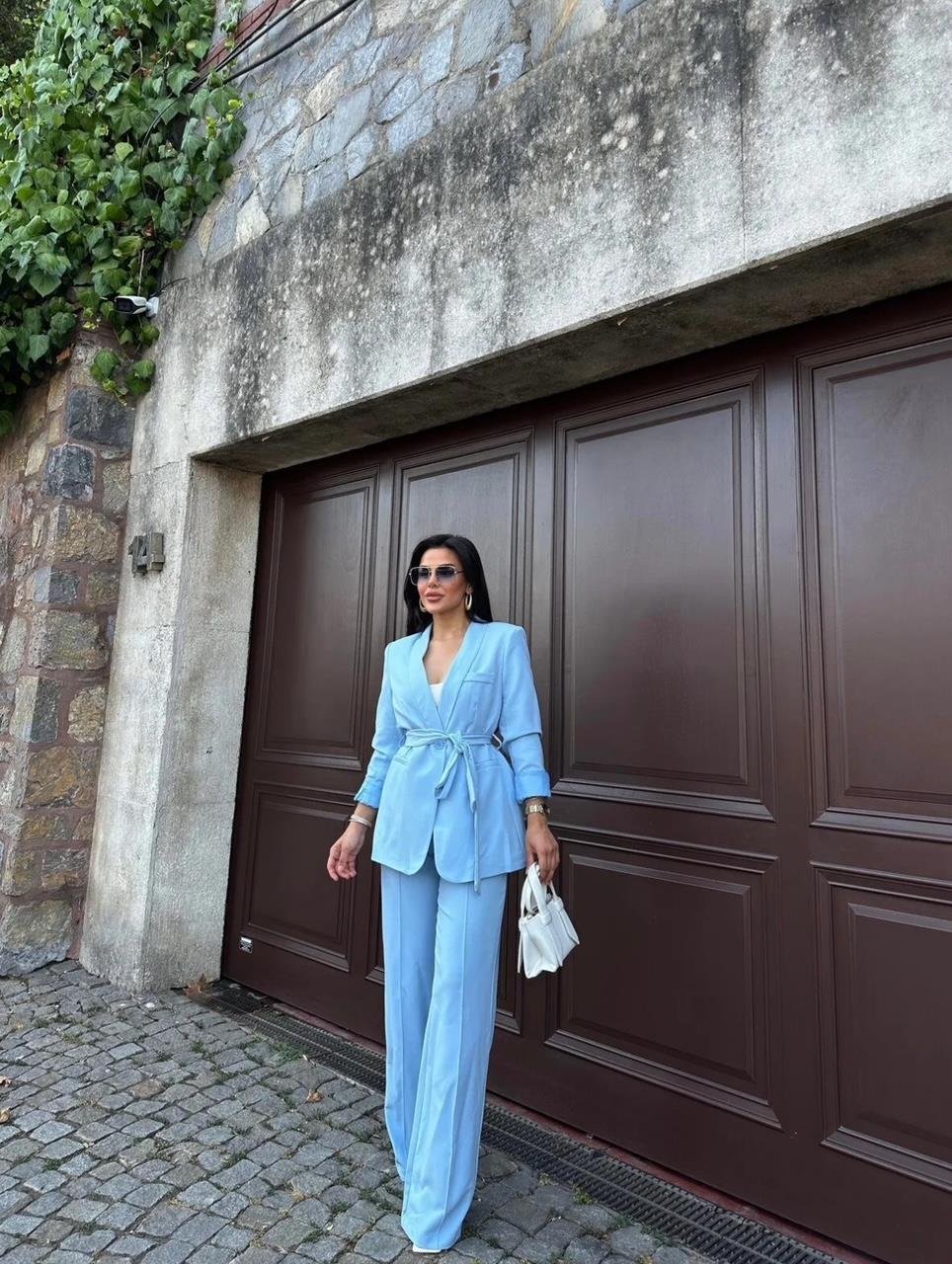 Mavi Kuşaklı Blazer Takım