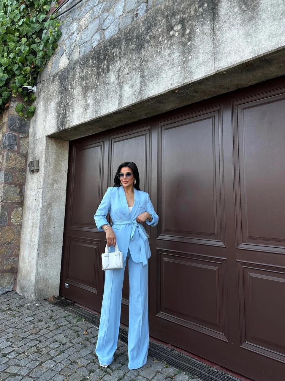 Mavi Kuşaklı Blazer Takım