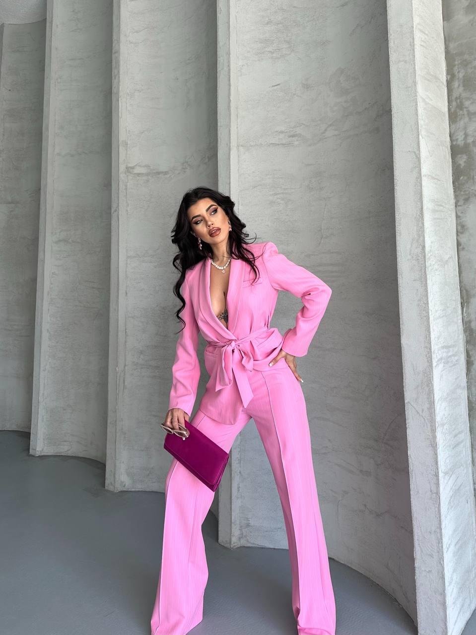 Pembe Kuşaklı Blazer Takım