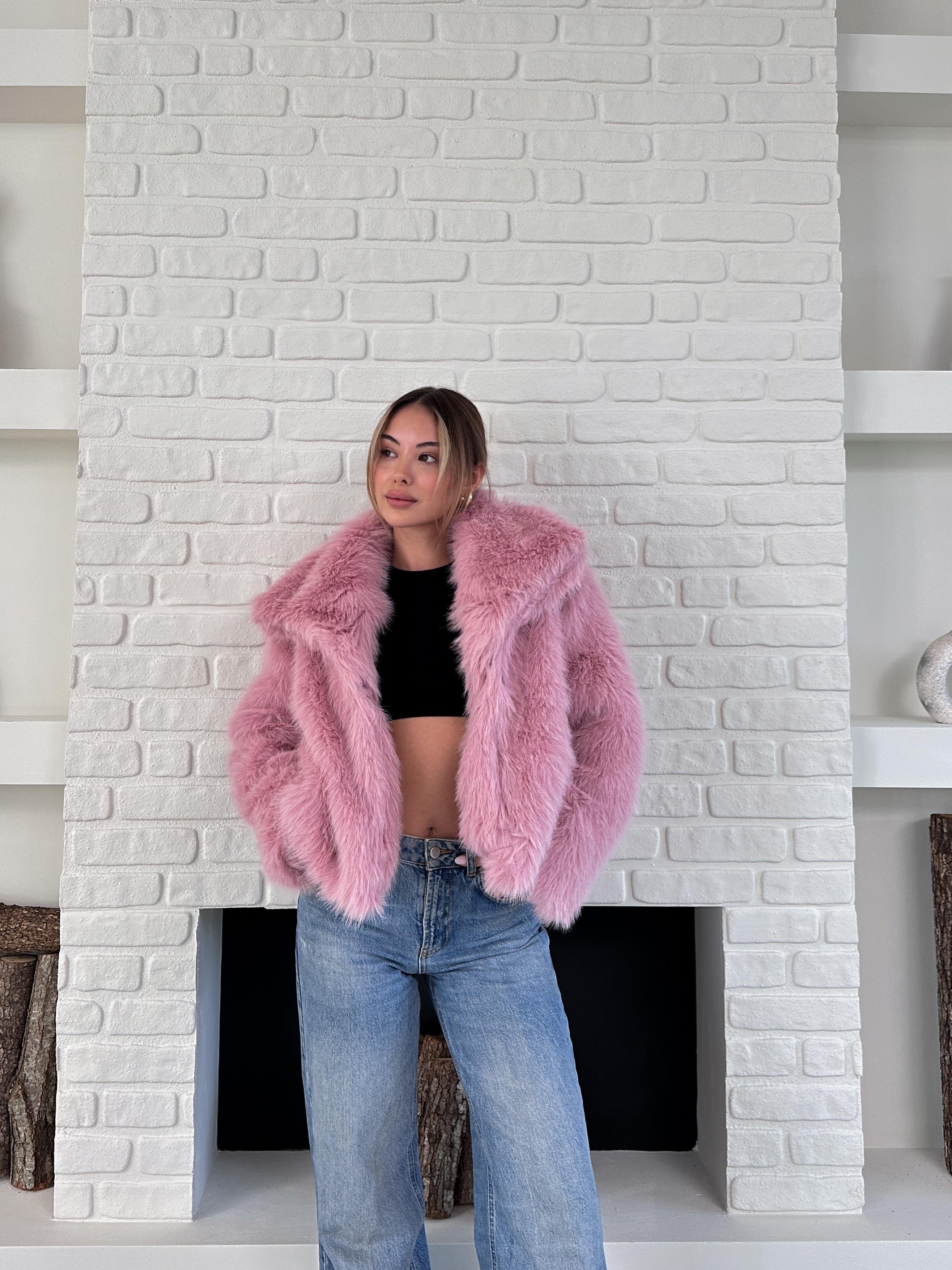Pembe Premium Yumuşak Dokulu Astarlı Kürk