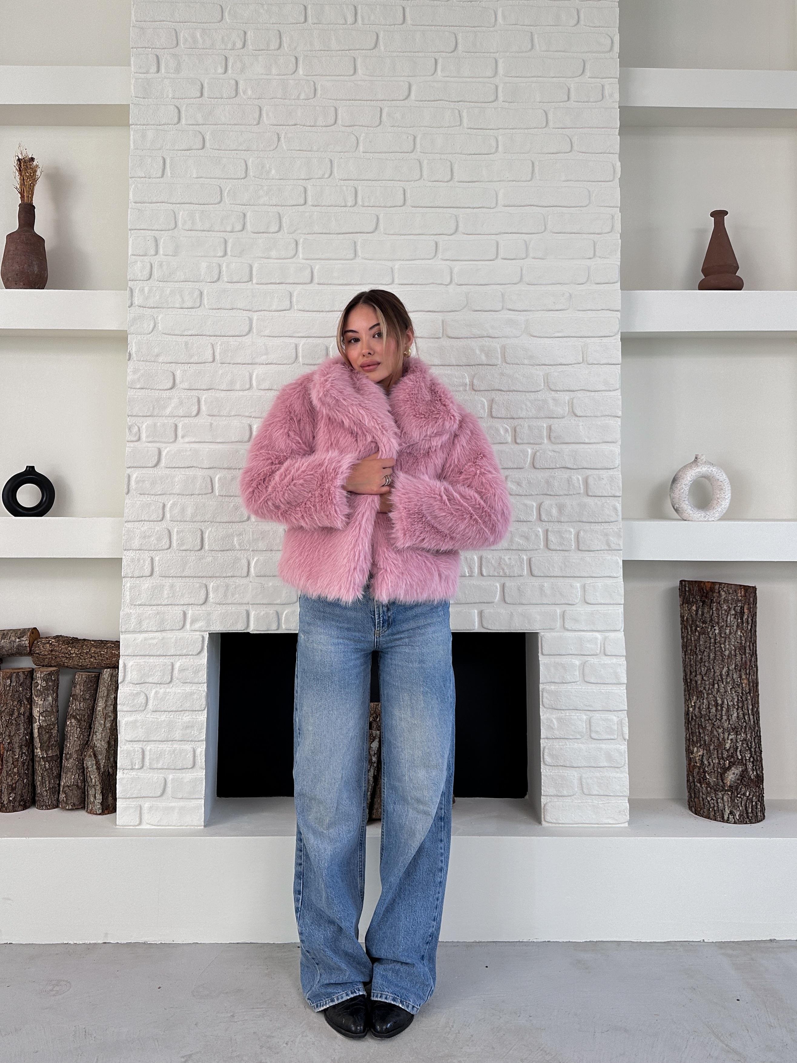 Pembe Premium Yumuşak Dokulu Astarlı Kürk
