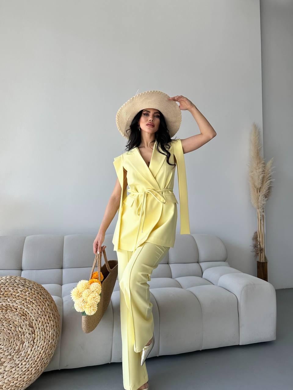 Sarı Bağlamalı Yelek Pantolon Blazer Takım
