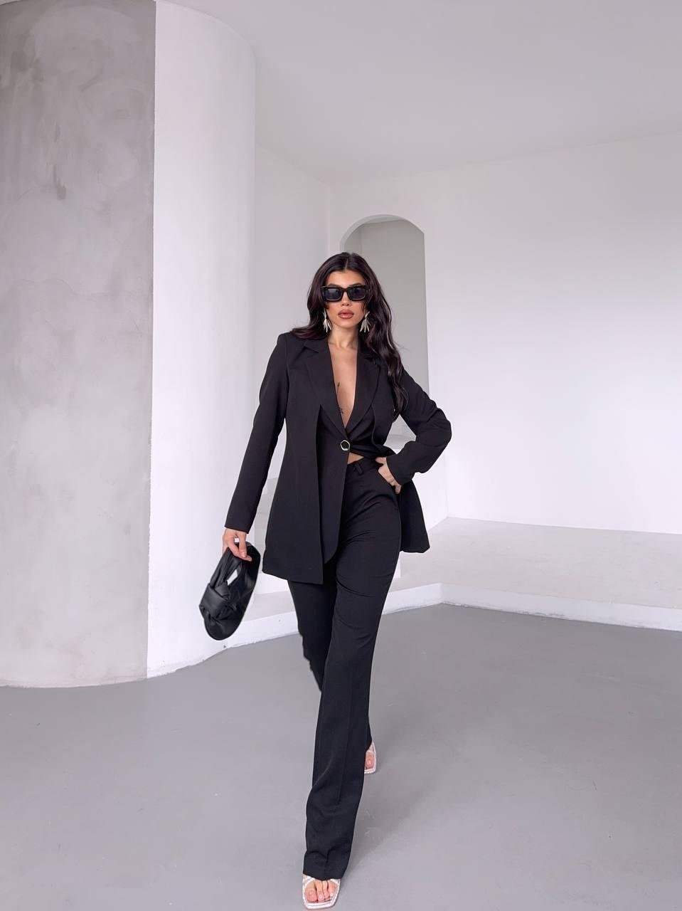 Siyah Çift Kuşak Görünümlü Blazer Takım
