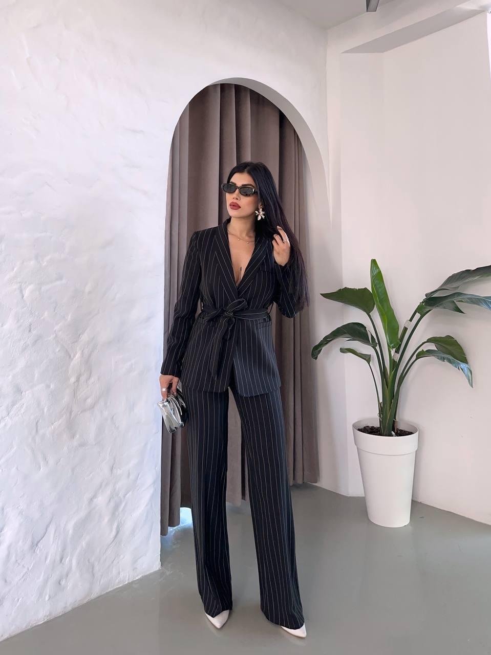 Siyah-Çizgili Kuşaklı Bağlamalı Ceket Pantolon Blazer Takım