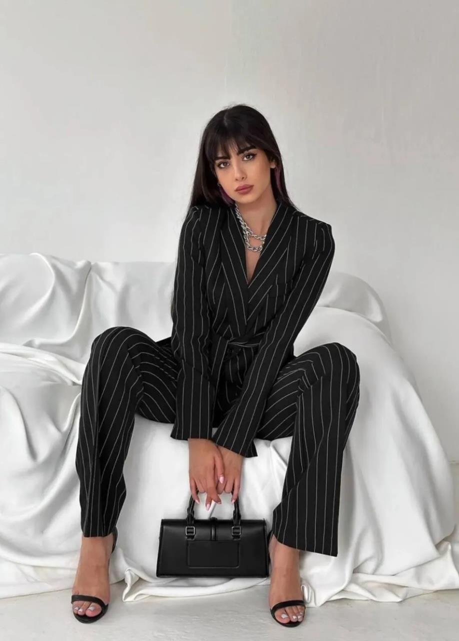 Siyah Çizgili Kuşaklı Blazer Takım