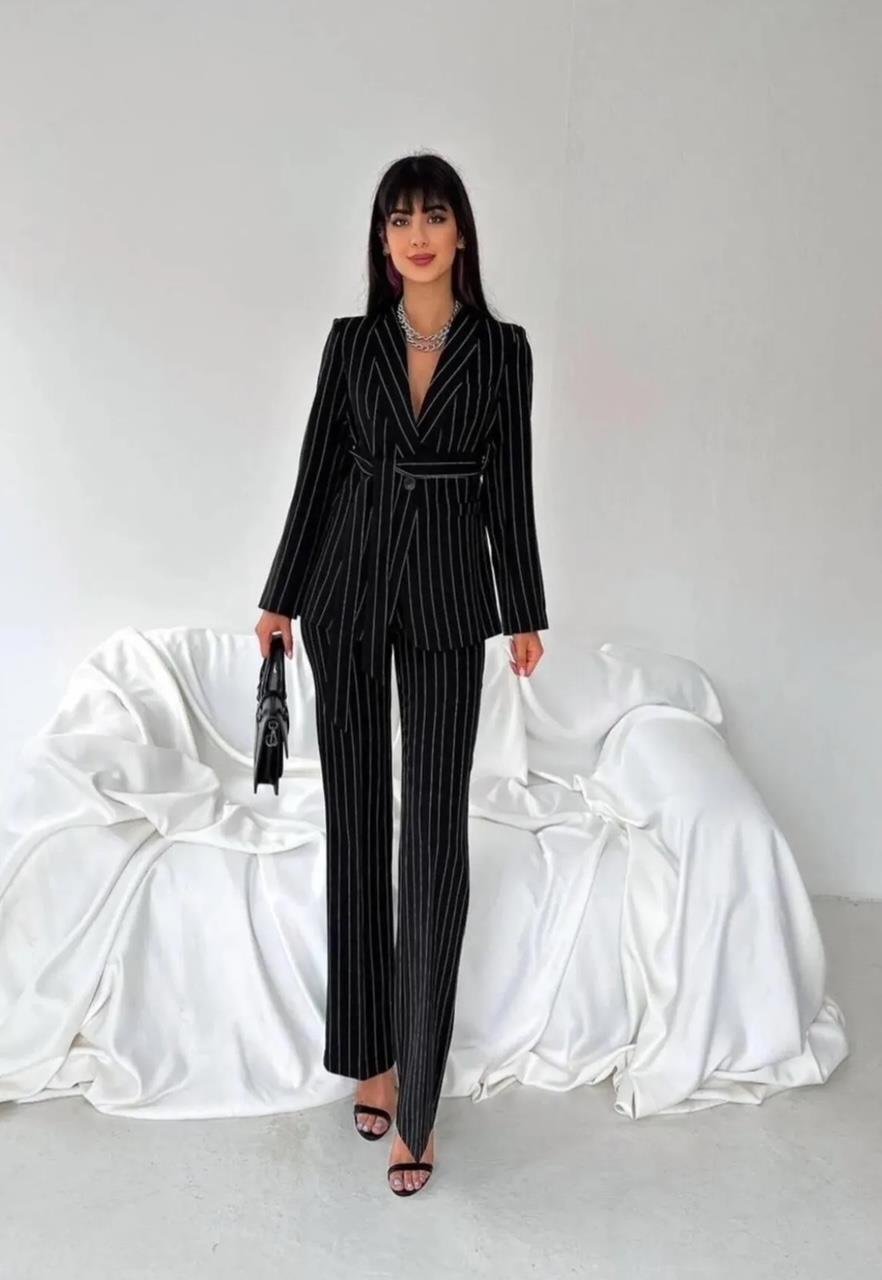 Siyah Çizgili Kuşaklı Blazer Takım
