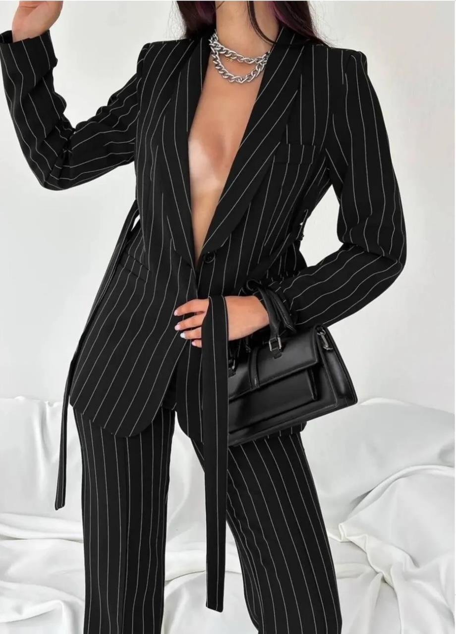 Siyah Çizgili Kuşaklı Blazer Takım
