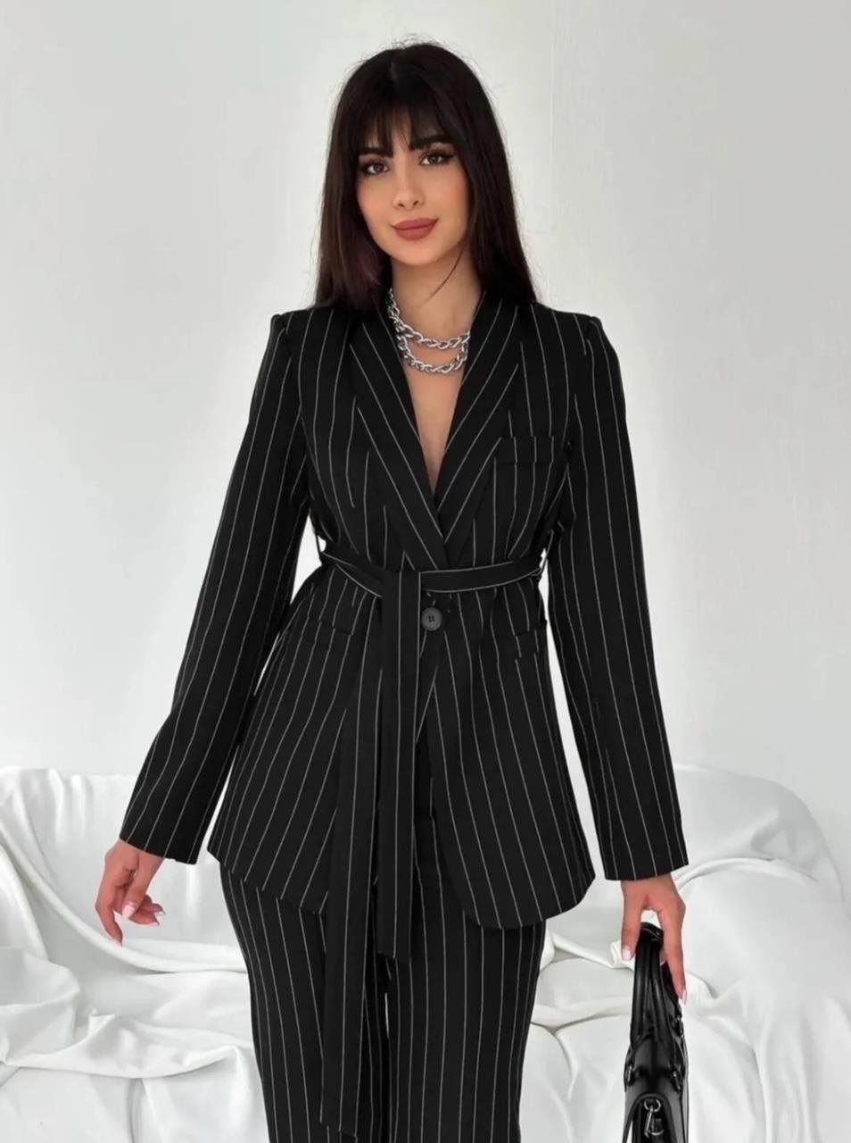 Siyah Çizgili Kuşaklı Blazer Takım