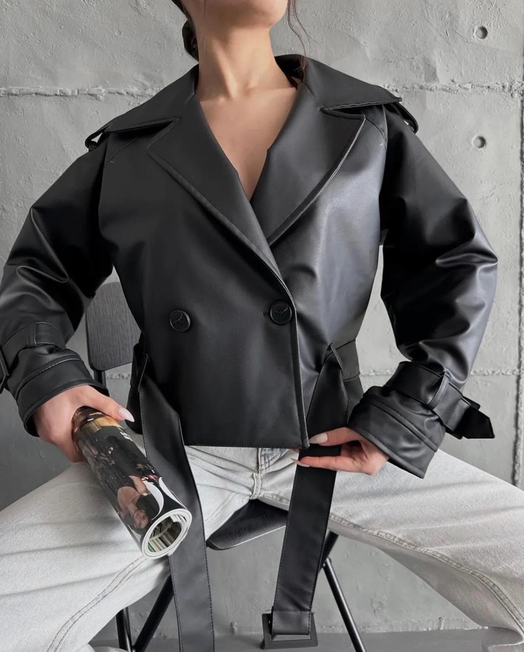 Siyah Deri Crop Trençkot