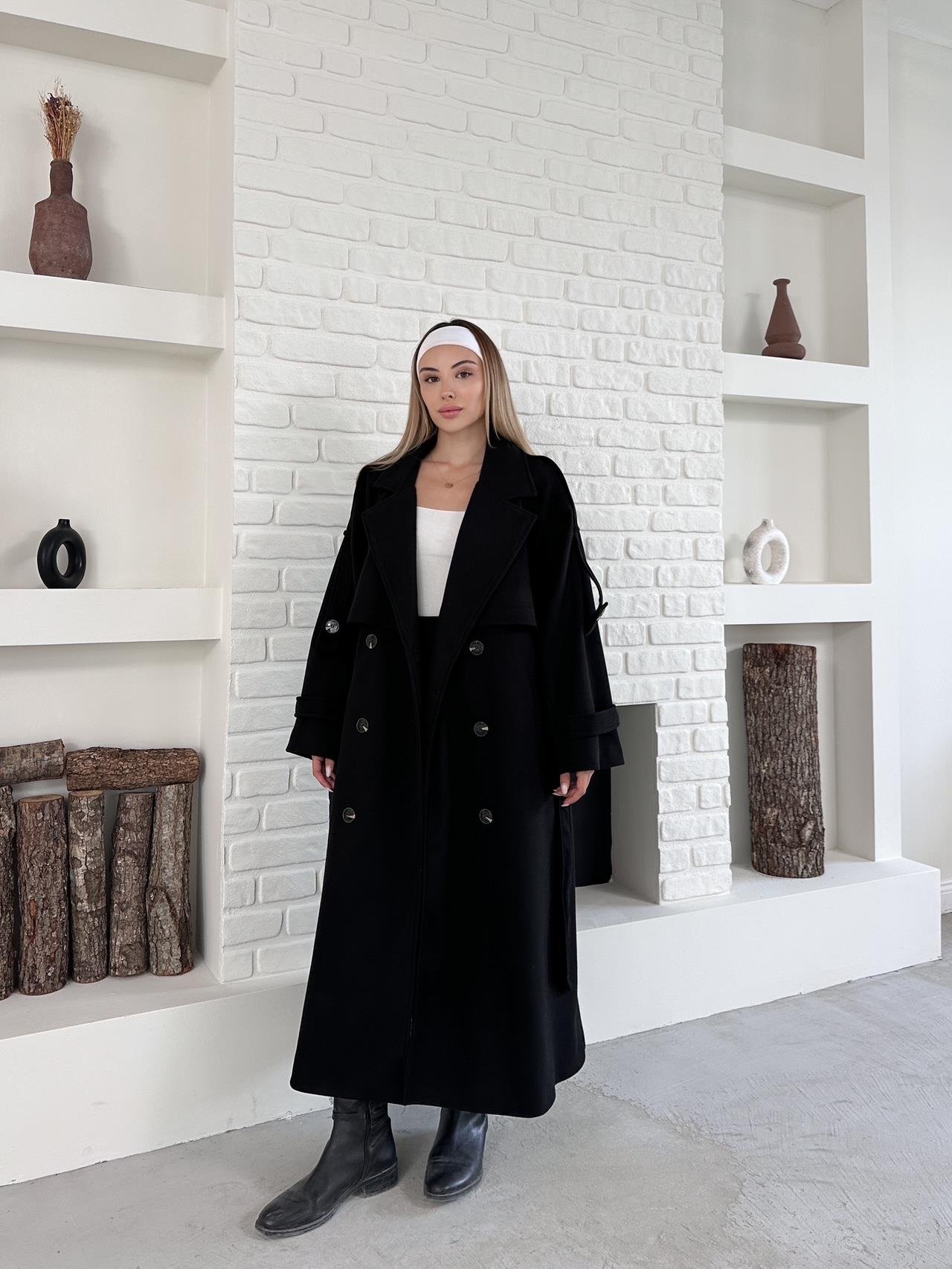 Siyah Kaşe Pelerinli Kuşaklı Düğmeli Oversize Kaban