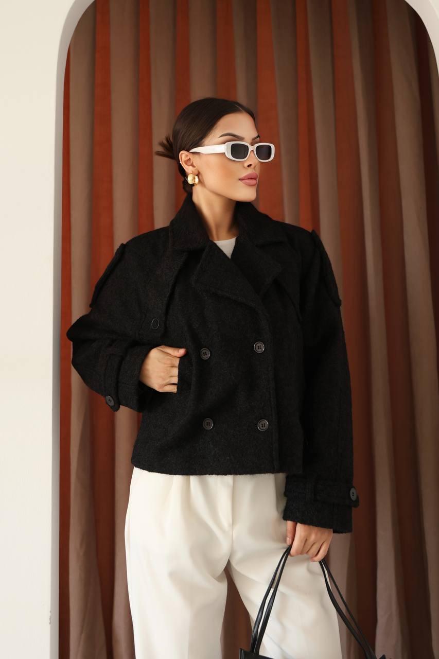 Siyah Kemerli Buklet Crop Ceket