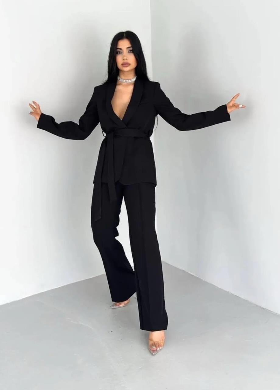 Siyah Kuşaklı Blazer Takım