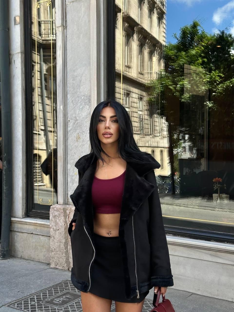 Siyah Rapit Tay Tüy Kemerli Süet Mont
