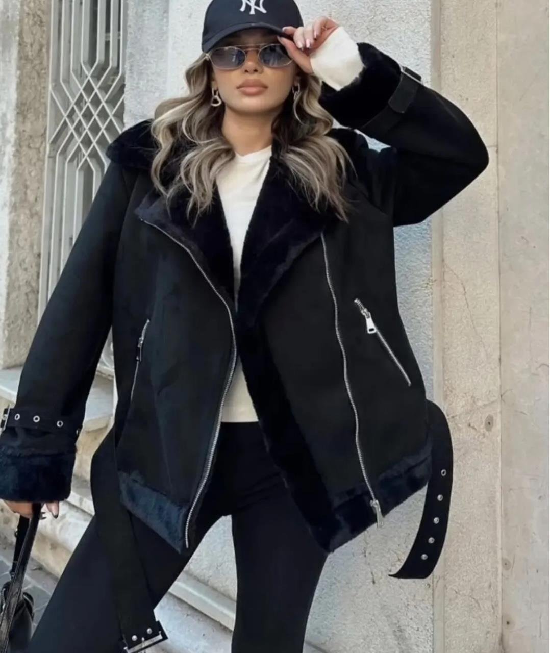 Siyah Tay Tüy İçi Peluş Süet Mont