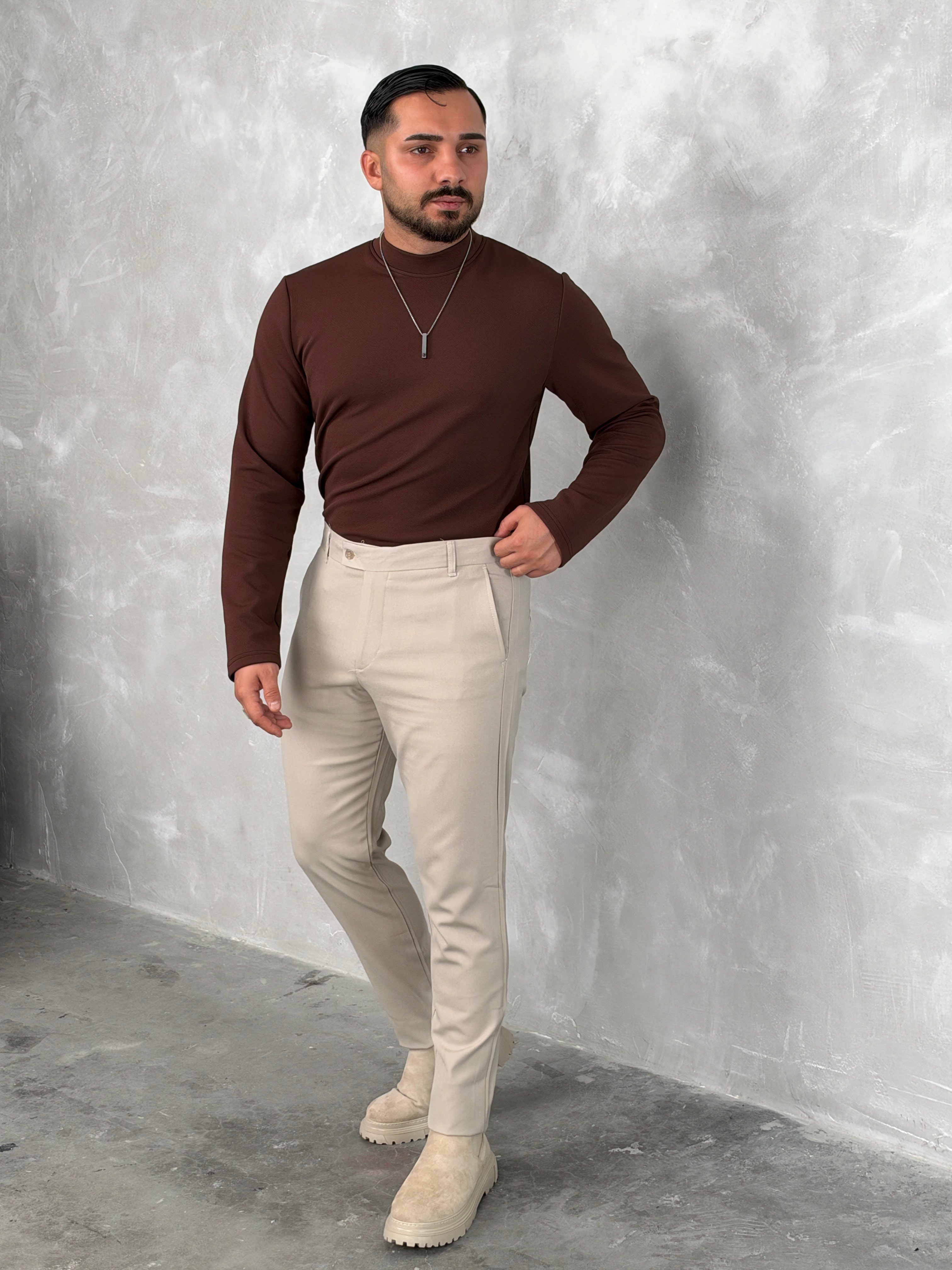 BASIC KIŞLIK DATE KOMBİNİ – 01 Kahverengi Sweatshirt & Krem Pantolon