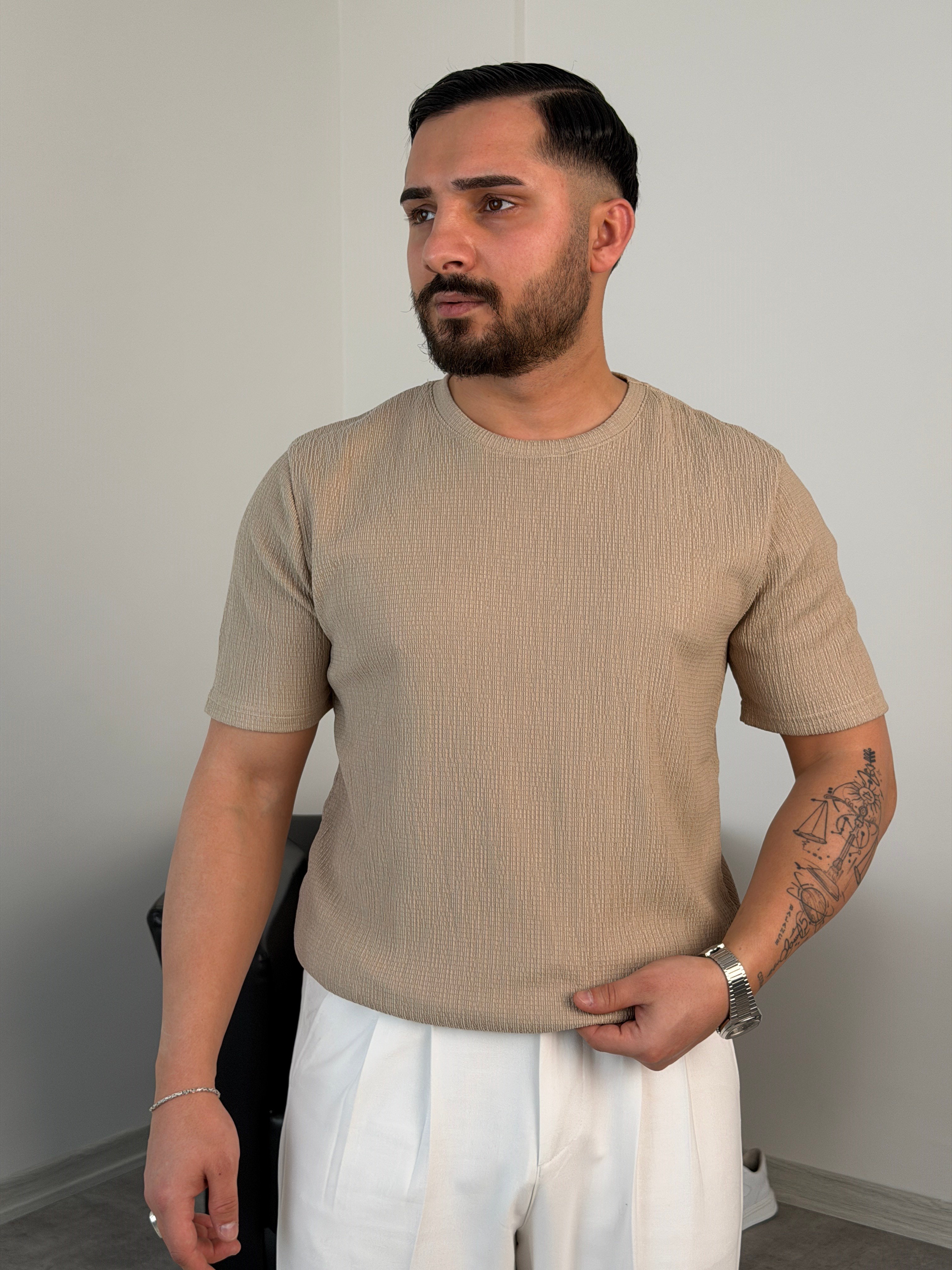 BASİC ÖRME BÜRÜMCÜK TİŞÖRT BEJ