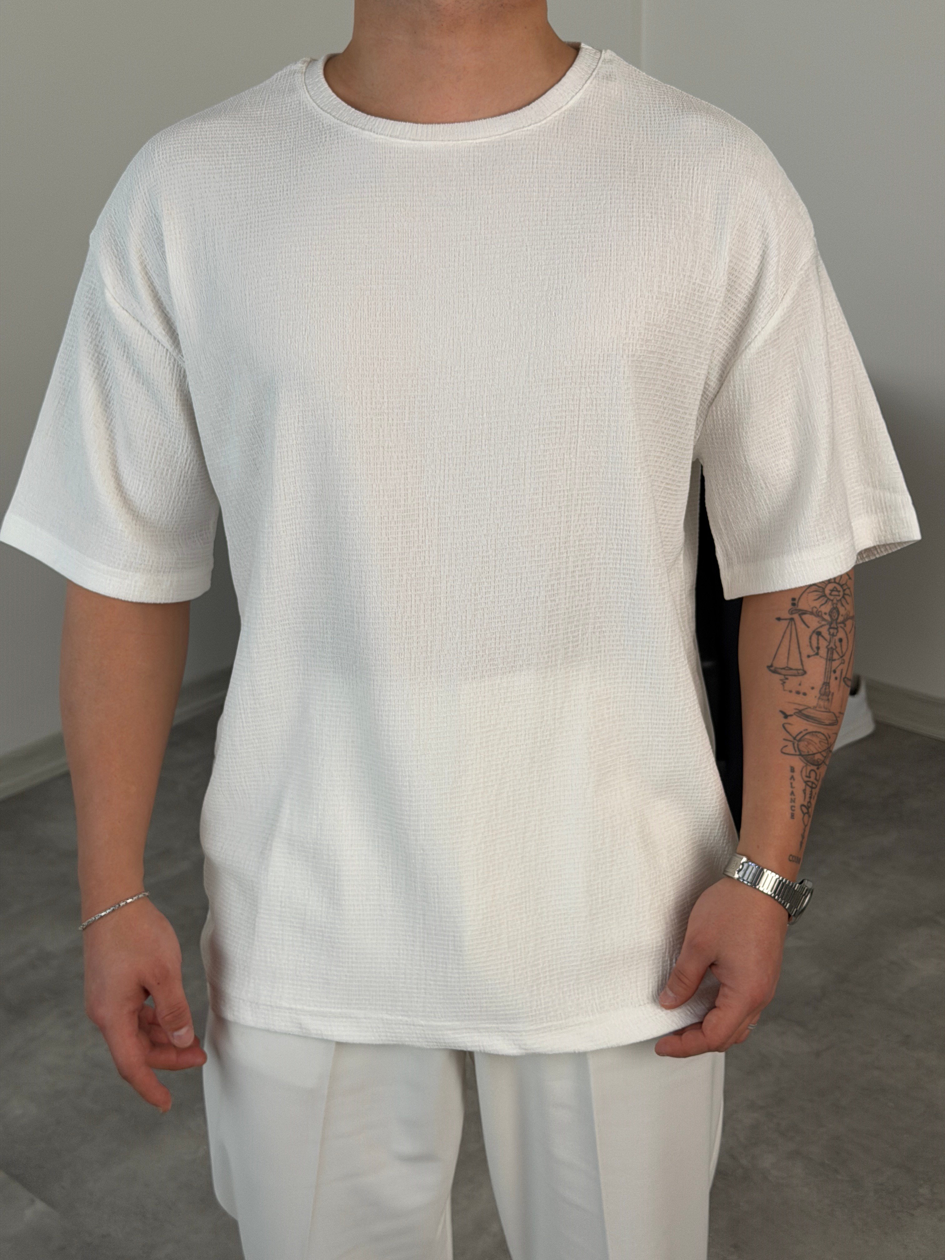 BASİC ÖRME BÜRÜMCÜK TİŞÖRT BEYAZ