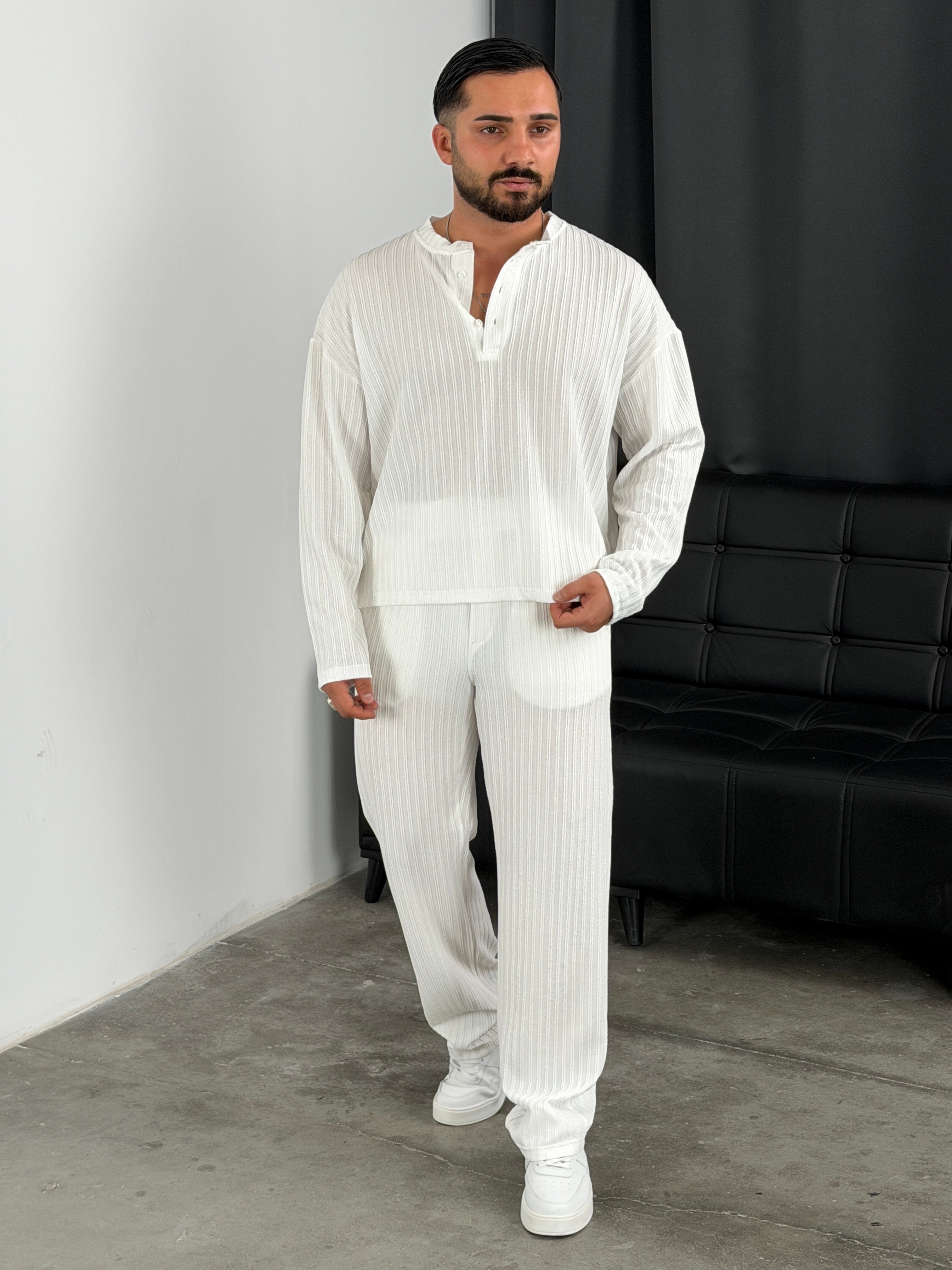 Burgu Desen Henley Model Takım Beyaz