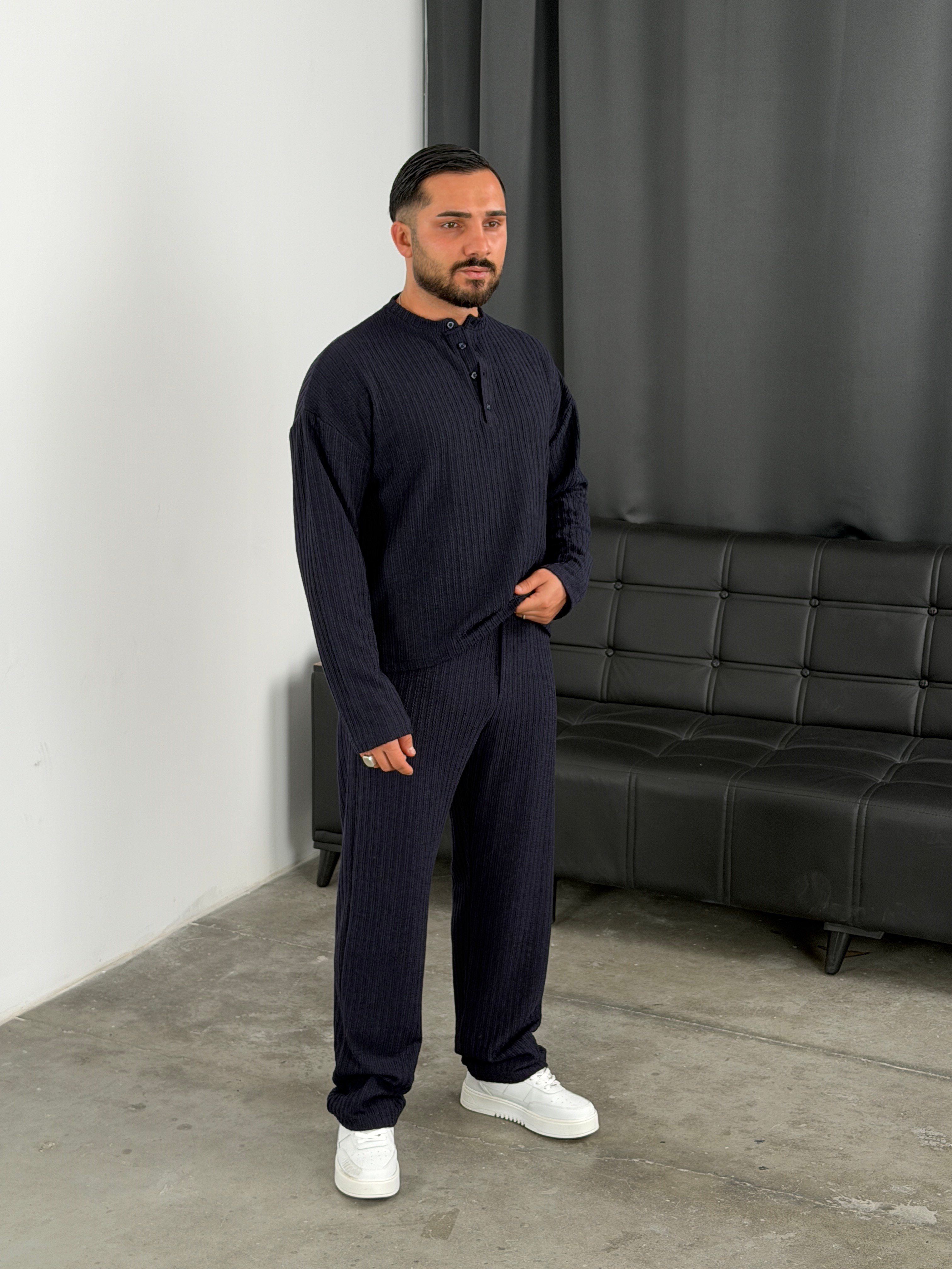 Burgu Desen Henley Model Takım Lacivert