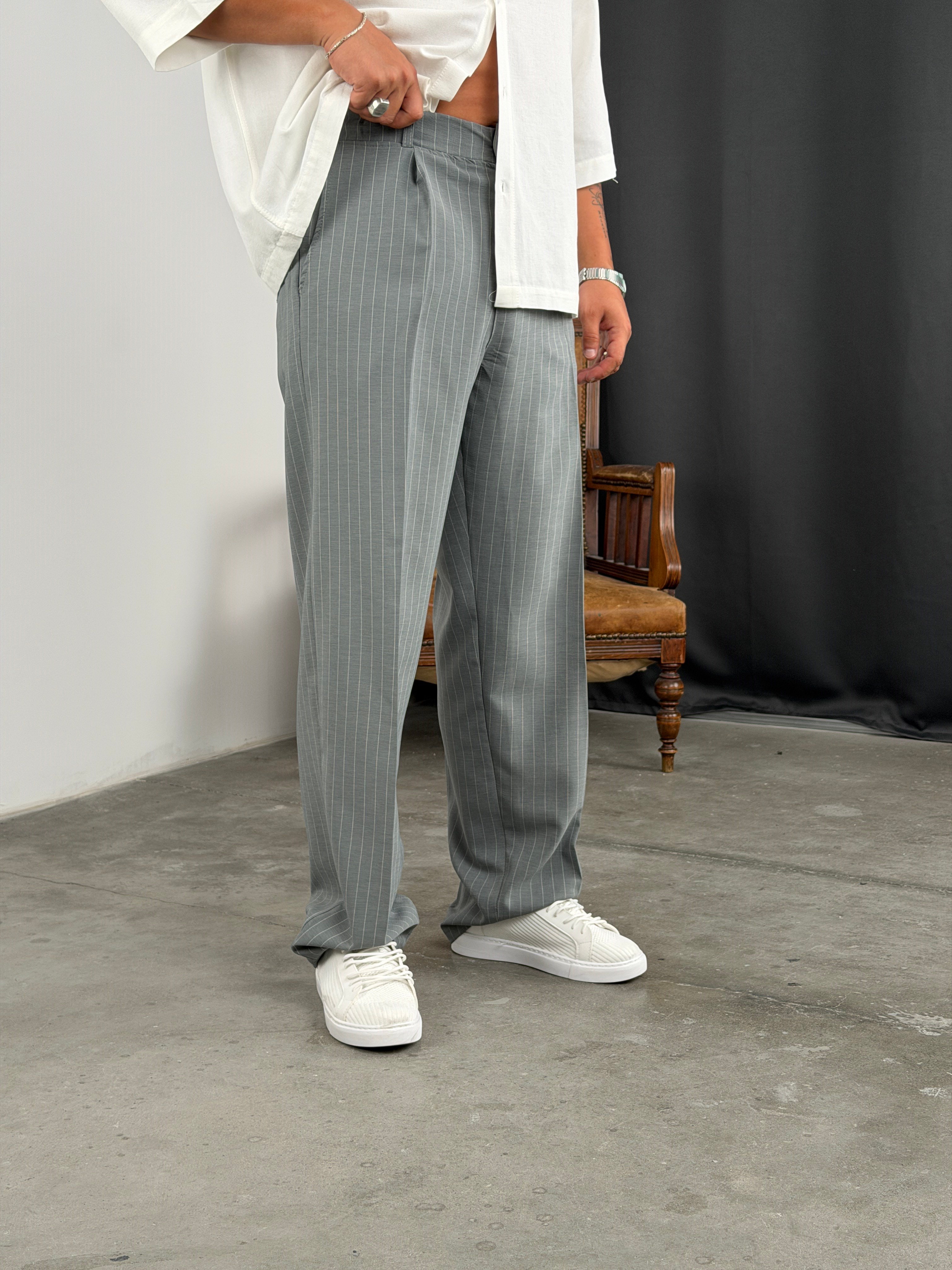 ÇİZGİLİ VİSKON SÜPER BAGGY KUMAŞ PANTOLON GRİ