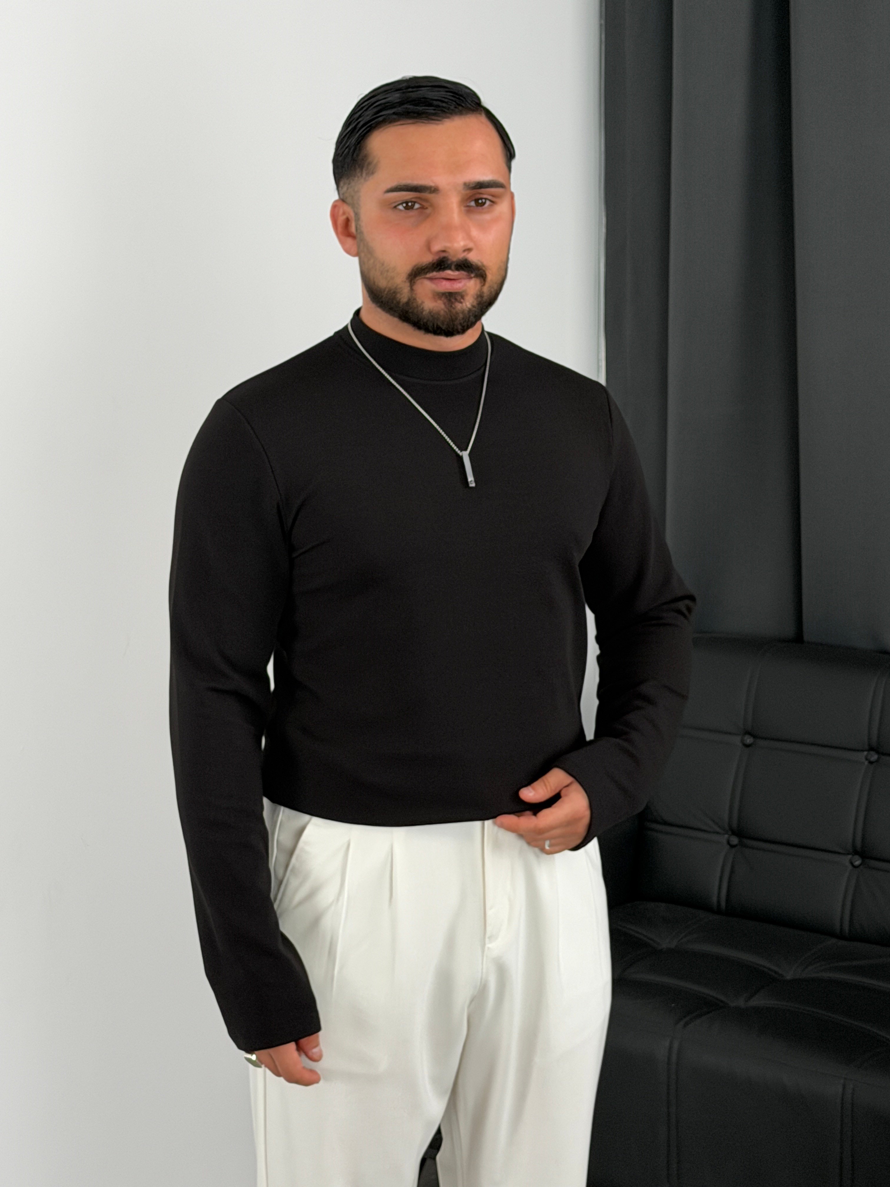 Krep Balıkçı Yaka İçi Şardonlu Sweatshirt Siyah