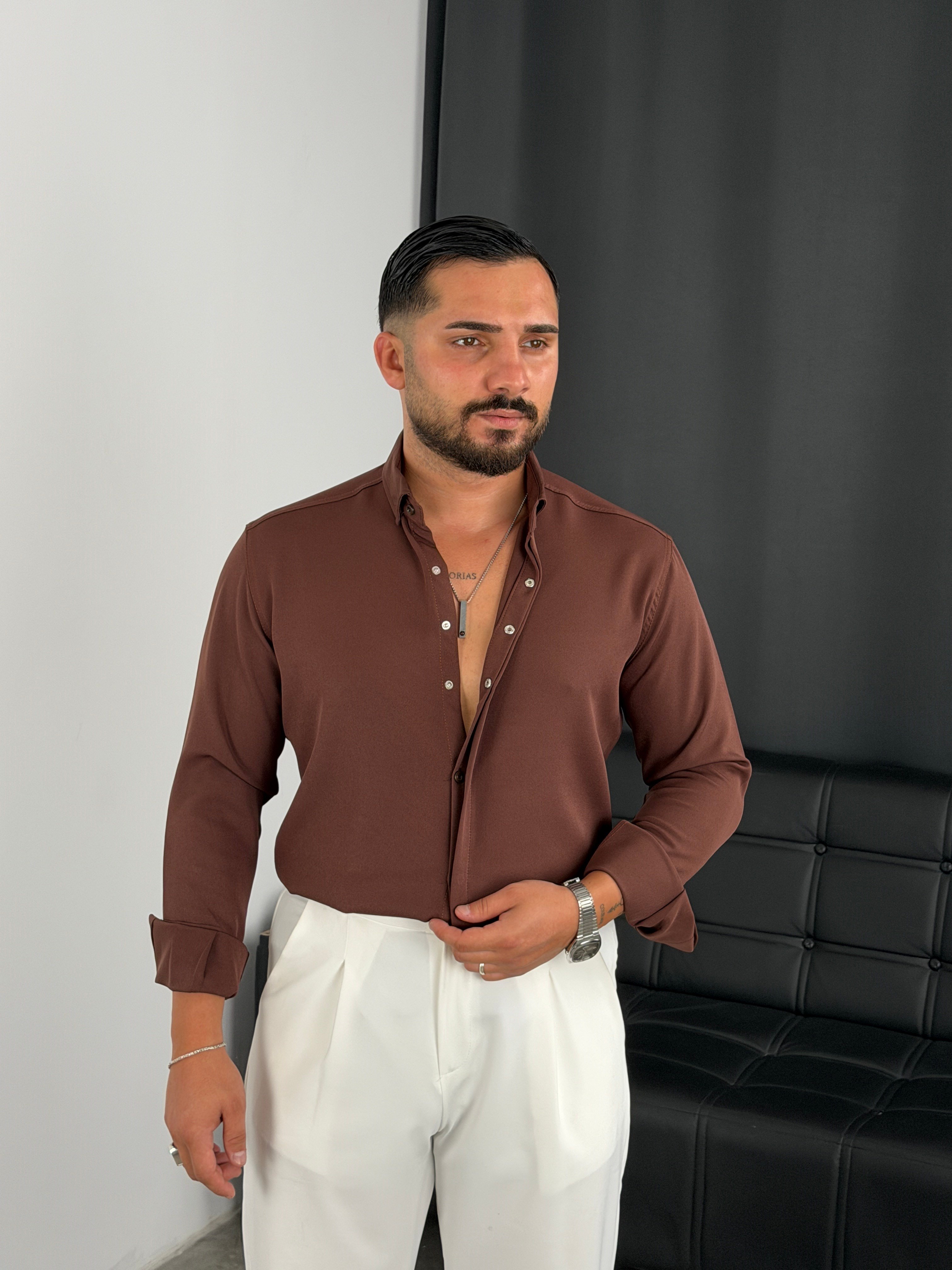 Premium Dabıl Kumaş Özel Tokalı Uzun Kol Gömlek Acı Kahve