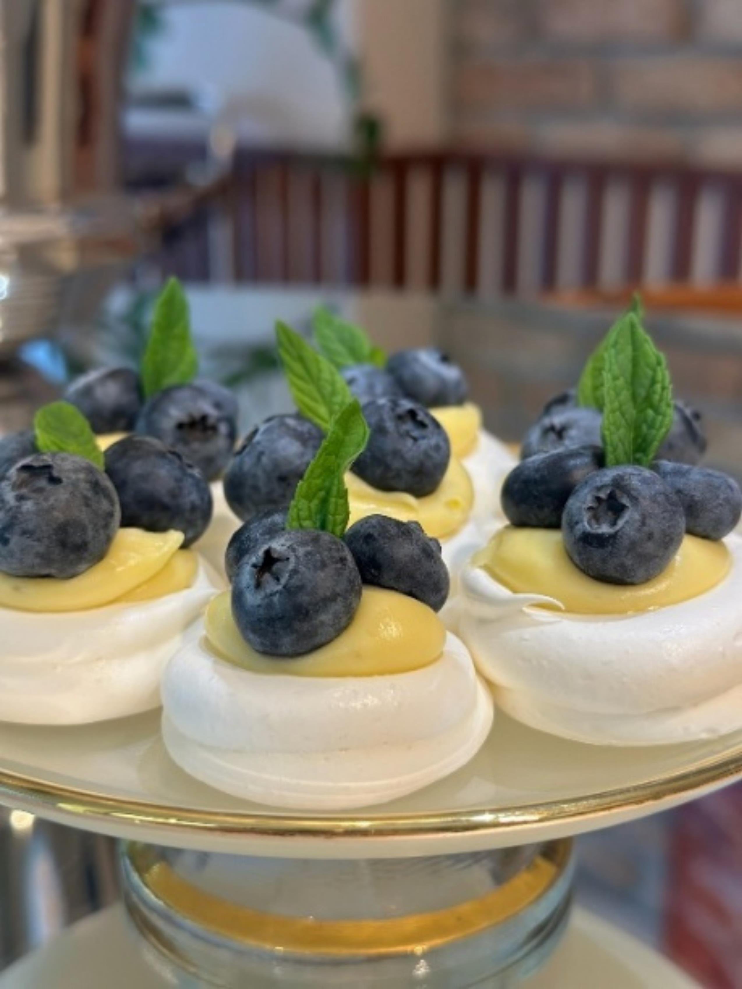 Limonlu & Yabanmersinli Mini Pavlova (15'Li)