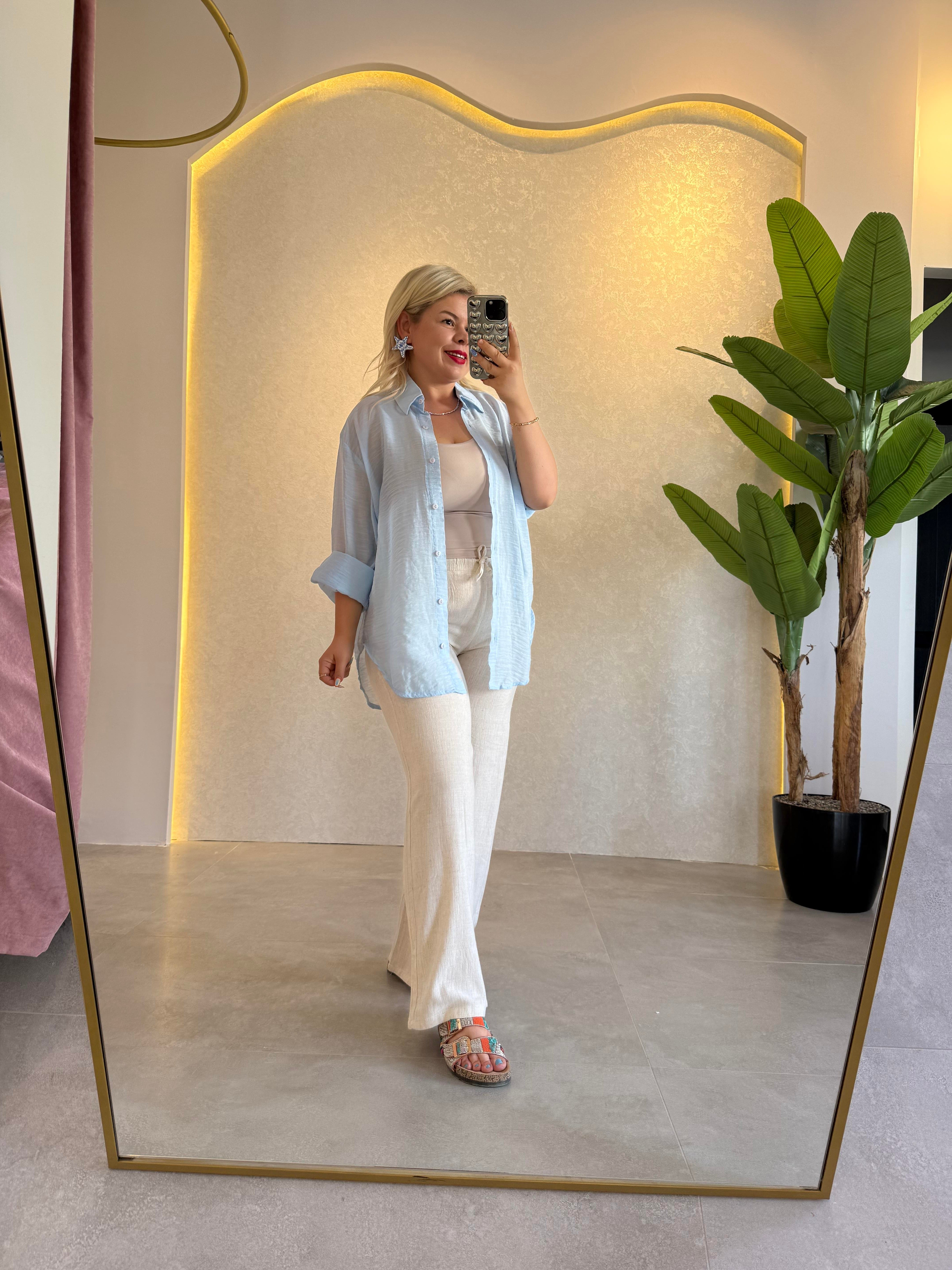 Açık Mavi Oversize Gömlek