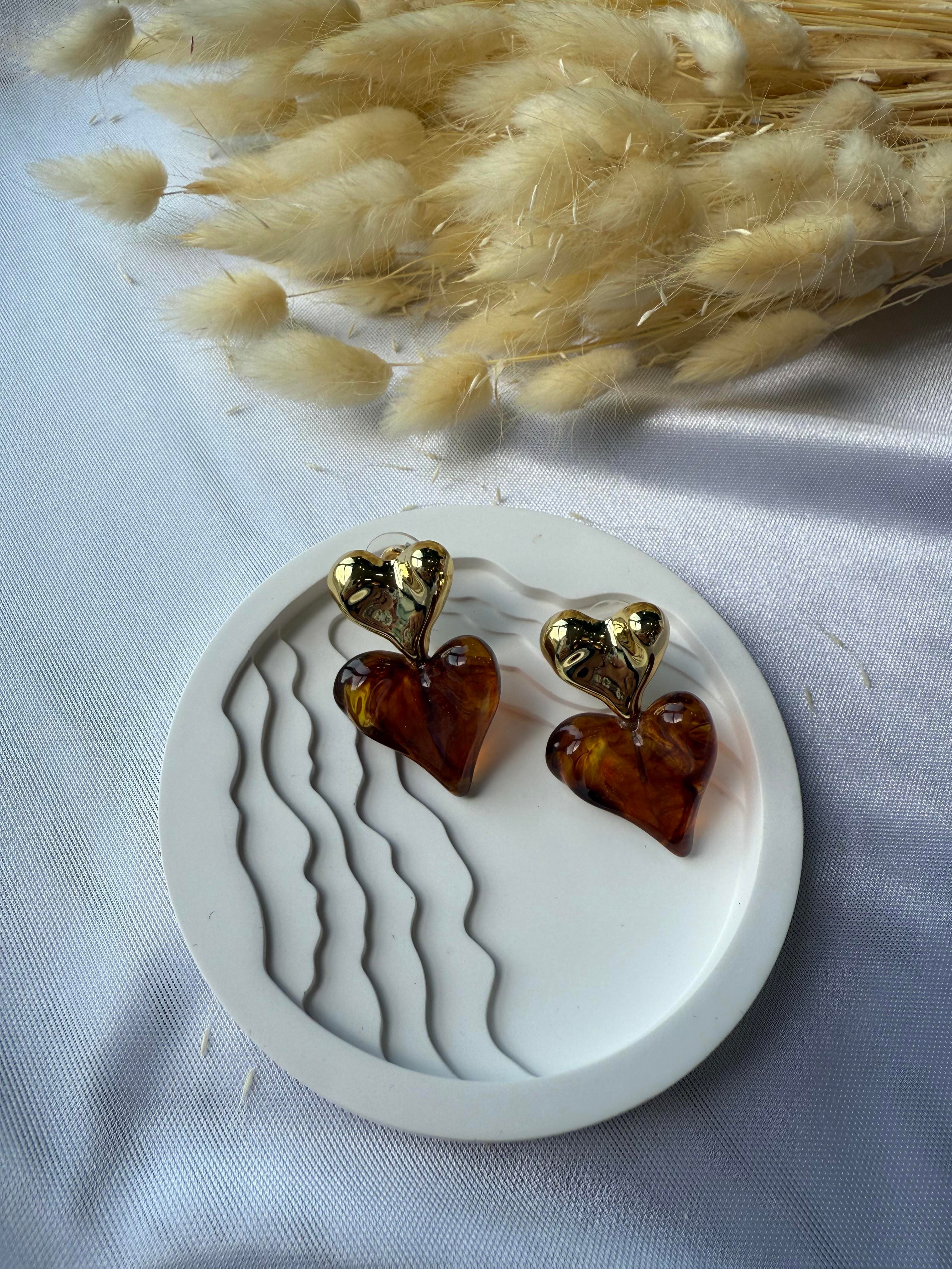Amber Kalp Kahve Küpe 