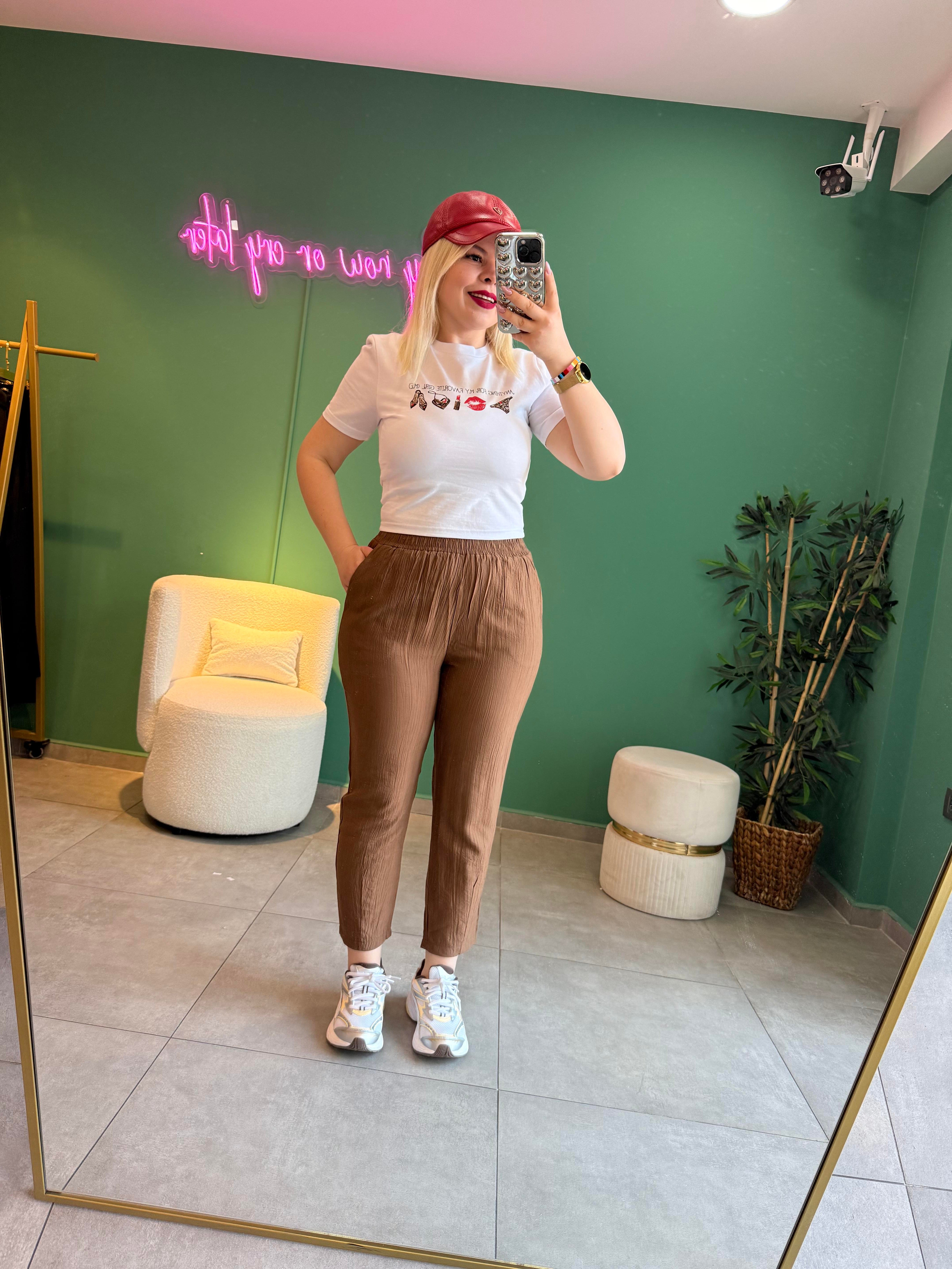 Beyaz Emojili Crop