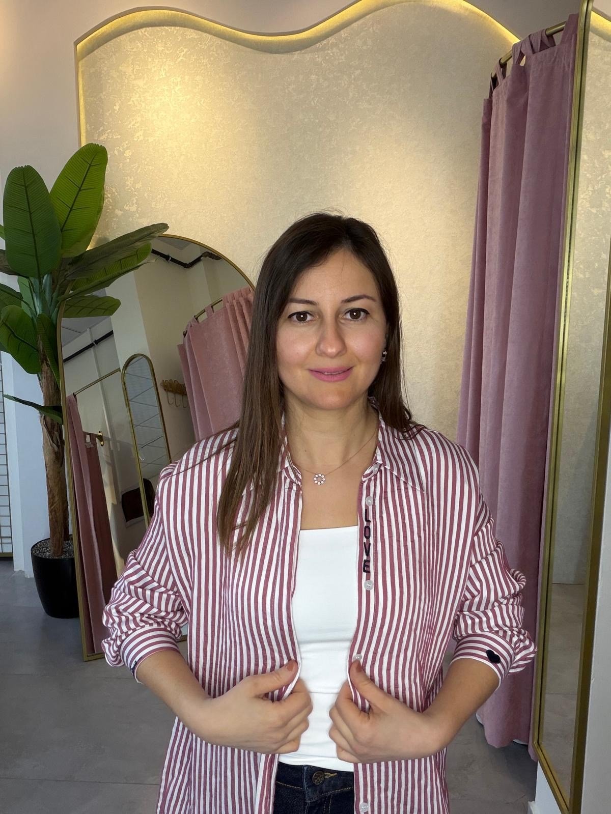 Dantel Detaylı Çizgili Gömlek