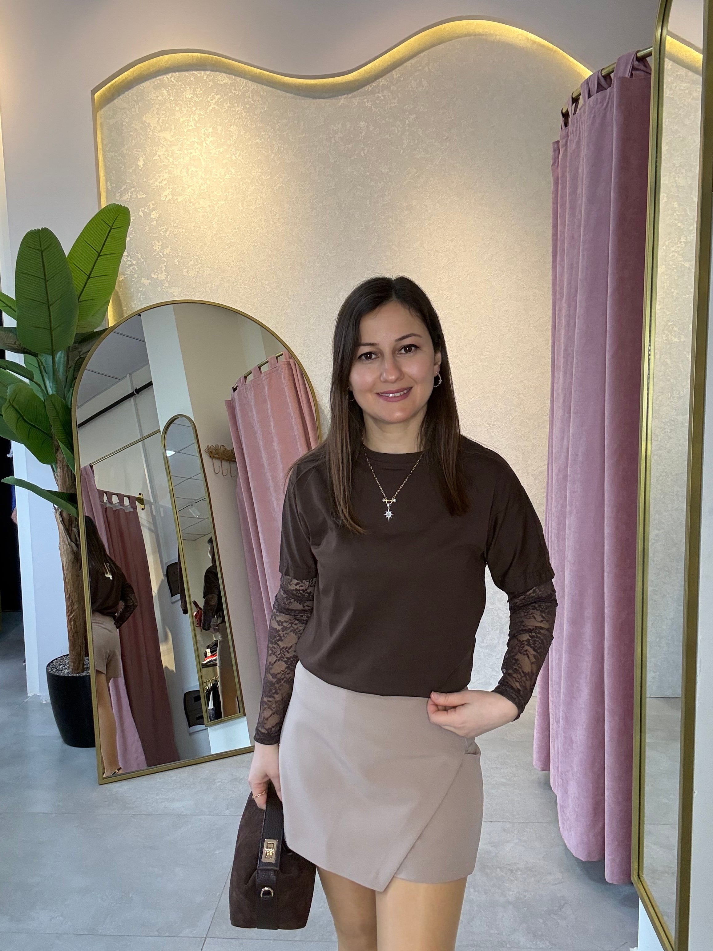 Dantel Detaylı Kahve Tişört