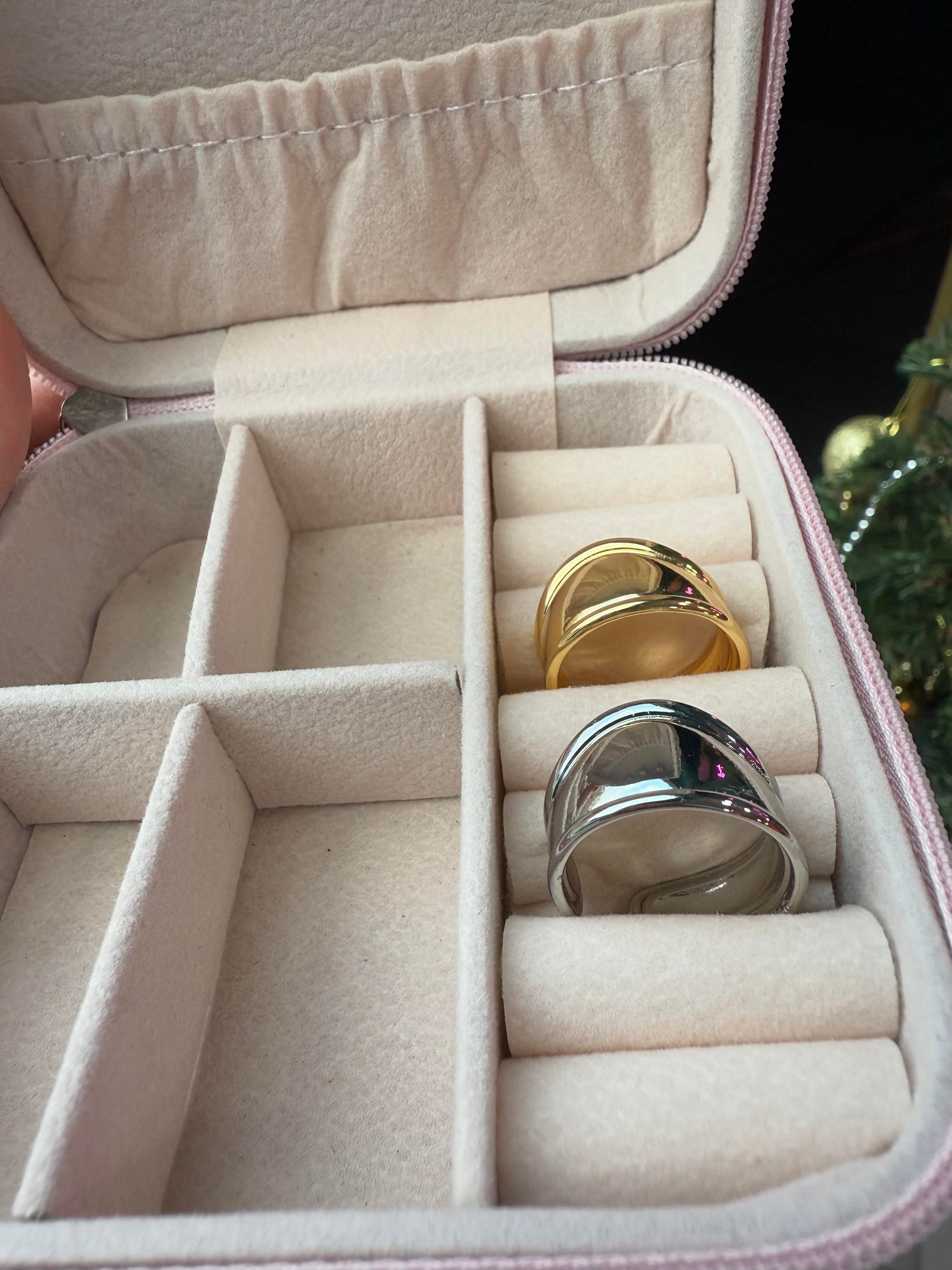 Gold Dalgalı Geniş Yüzük