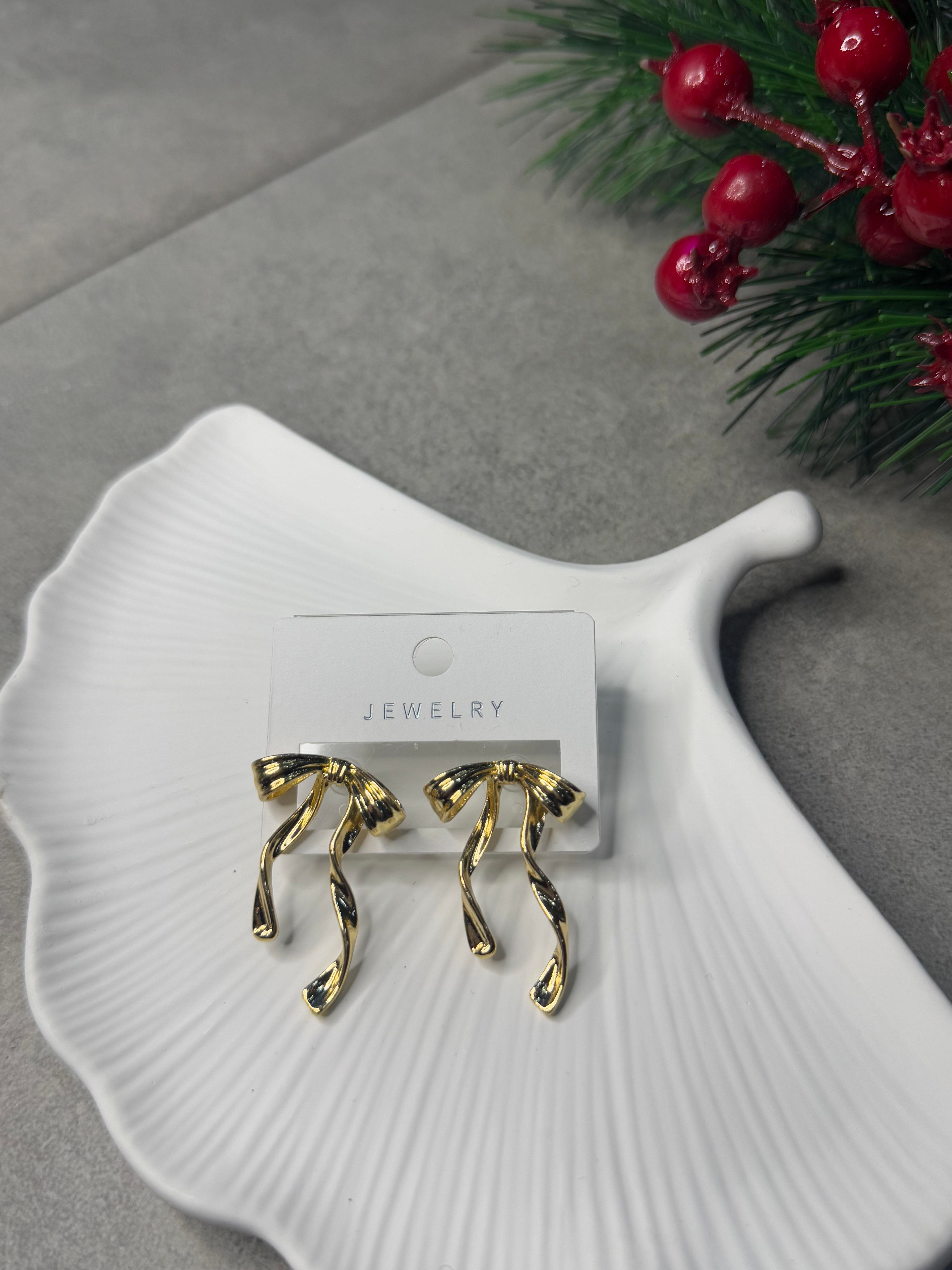 Gold Fiyonk Küpe