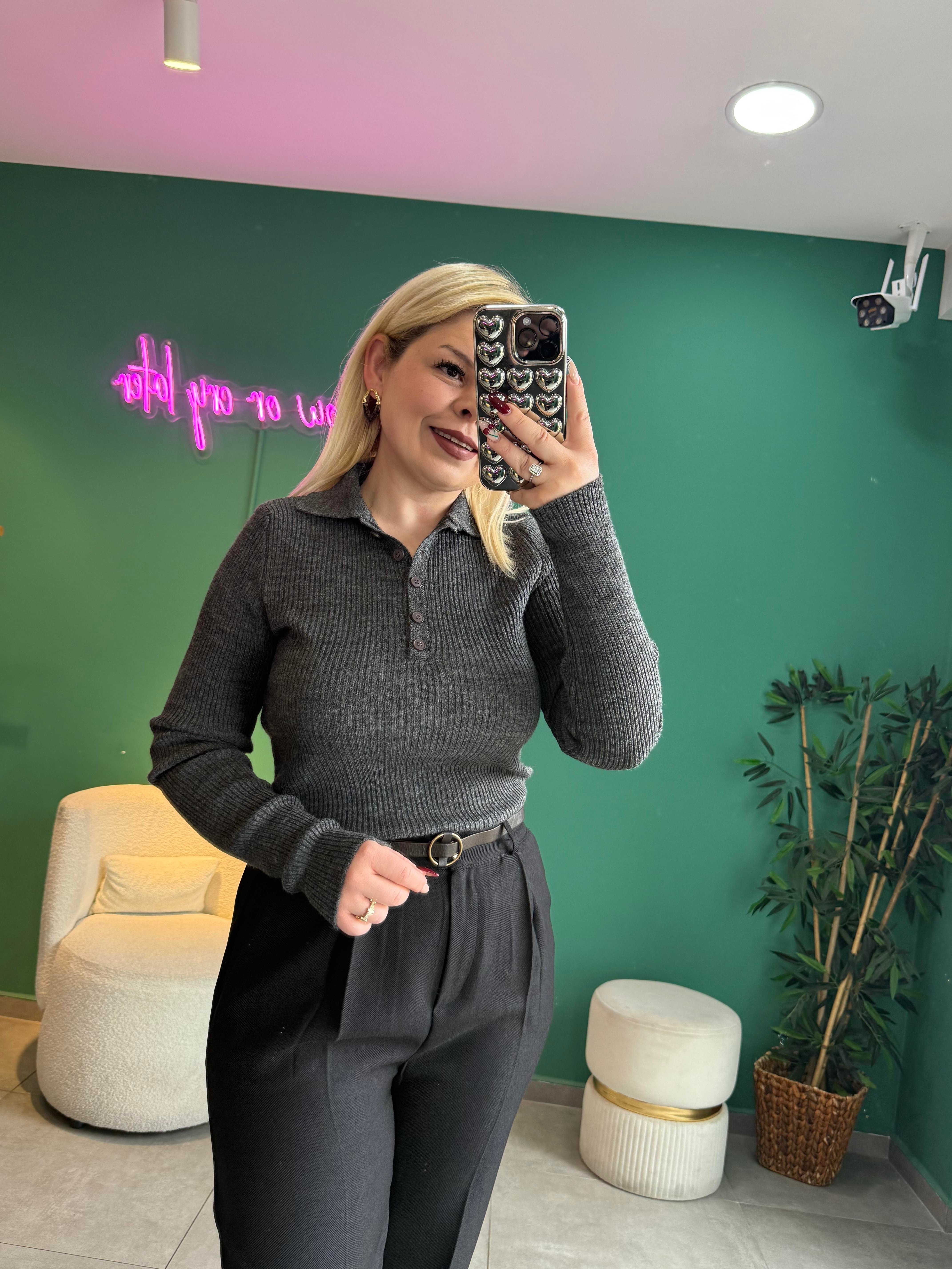Gömlek Yaka Gri Triko Kazak