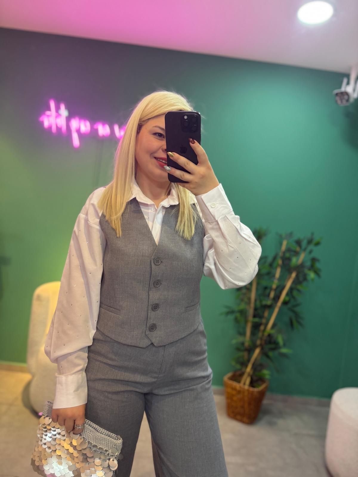 Gri Yelekli Takım