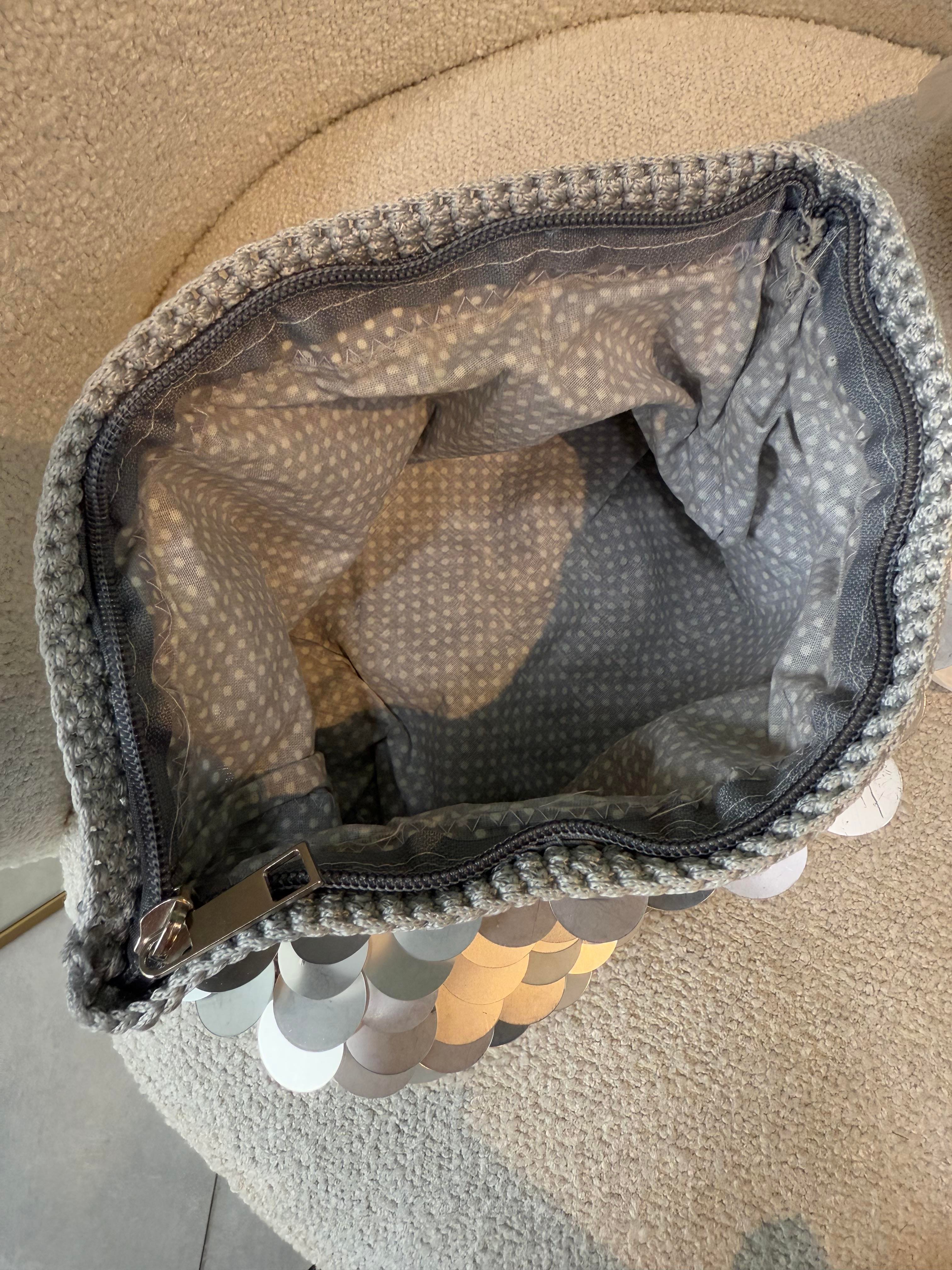 Gümüş Pullu Clutch Çanta