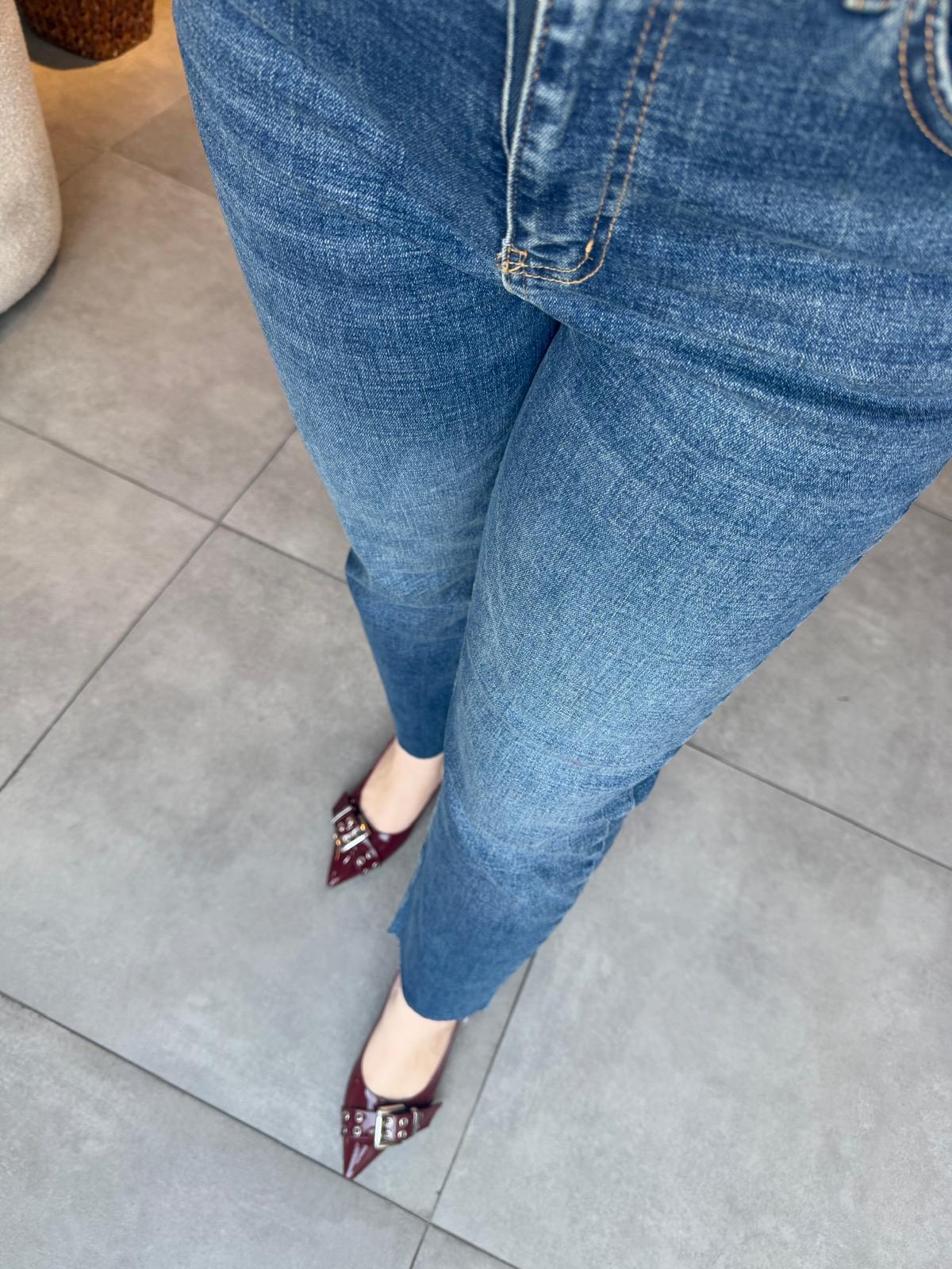 Kesik Paça Boyfit Jean