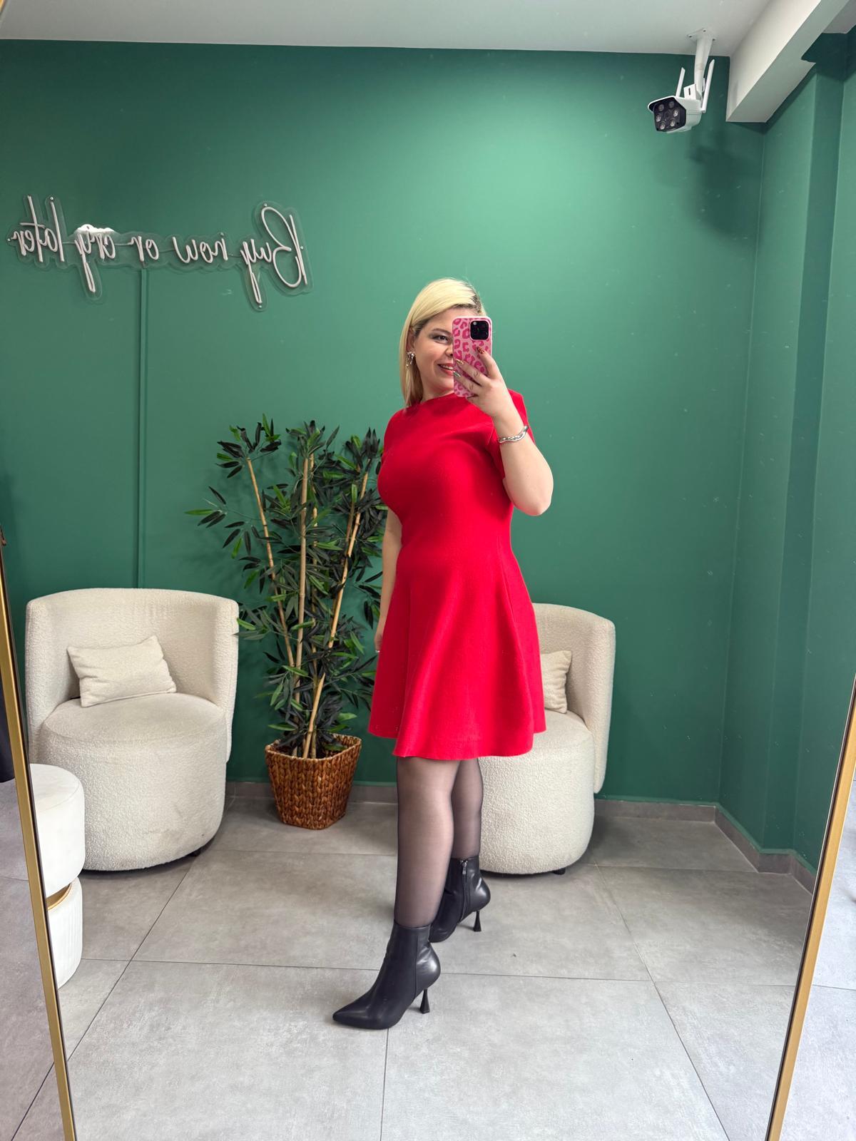 Kırmızı Triko Elbise