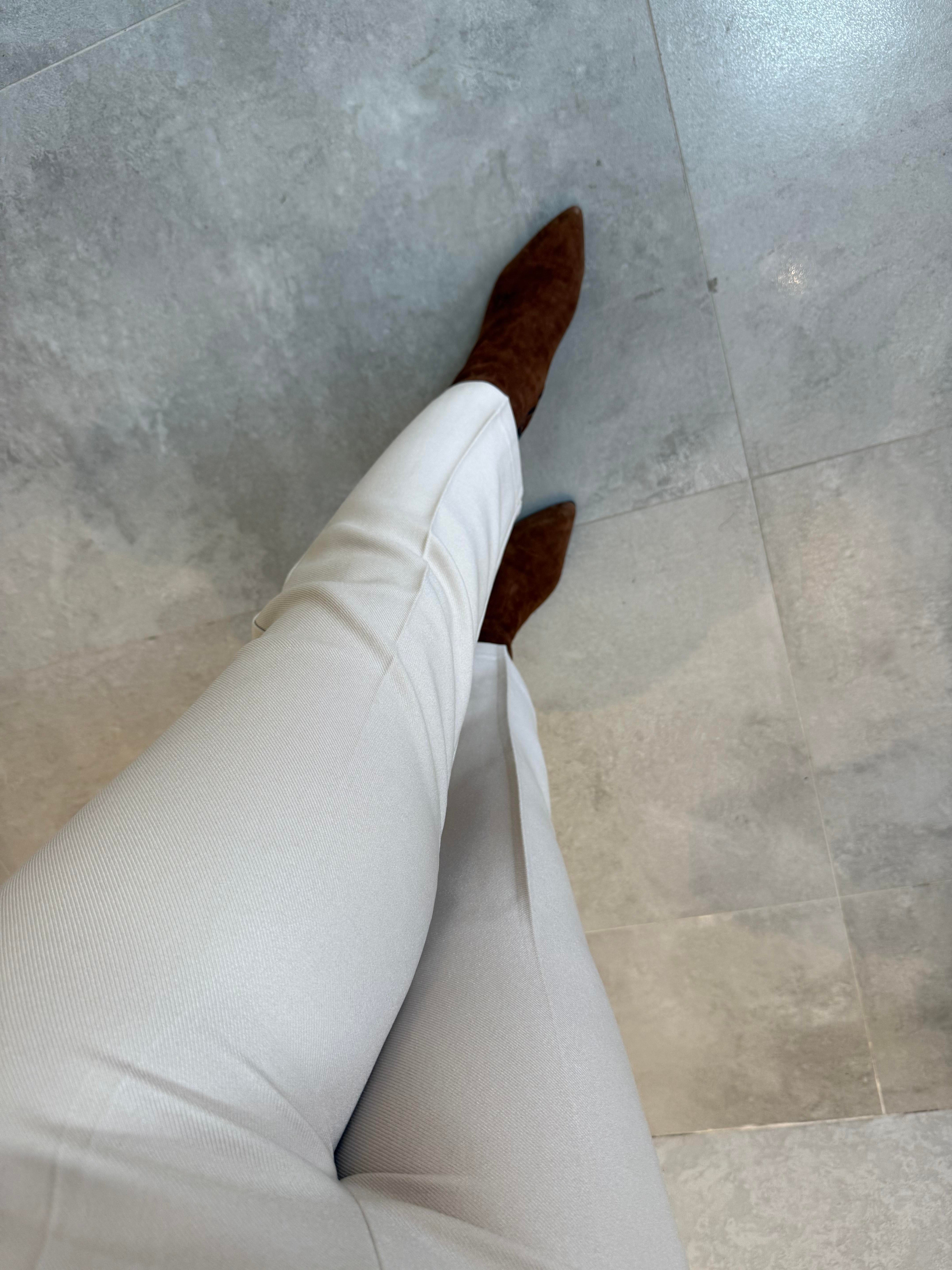 Krem, Kemerli Havuç Pantalon