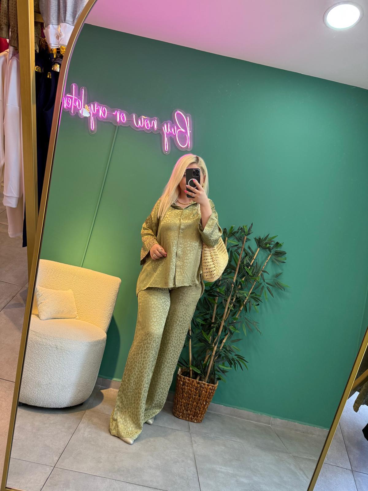Leopar Desenli Jakarlı Takım