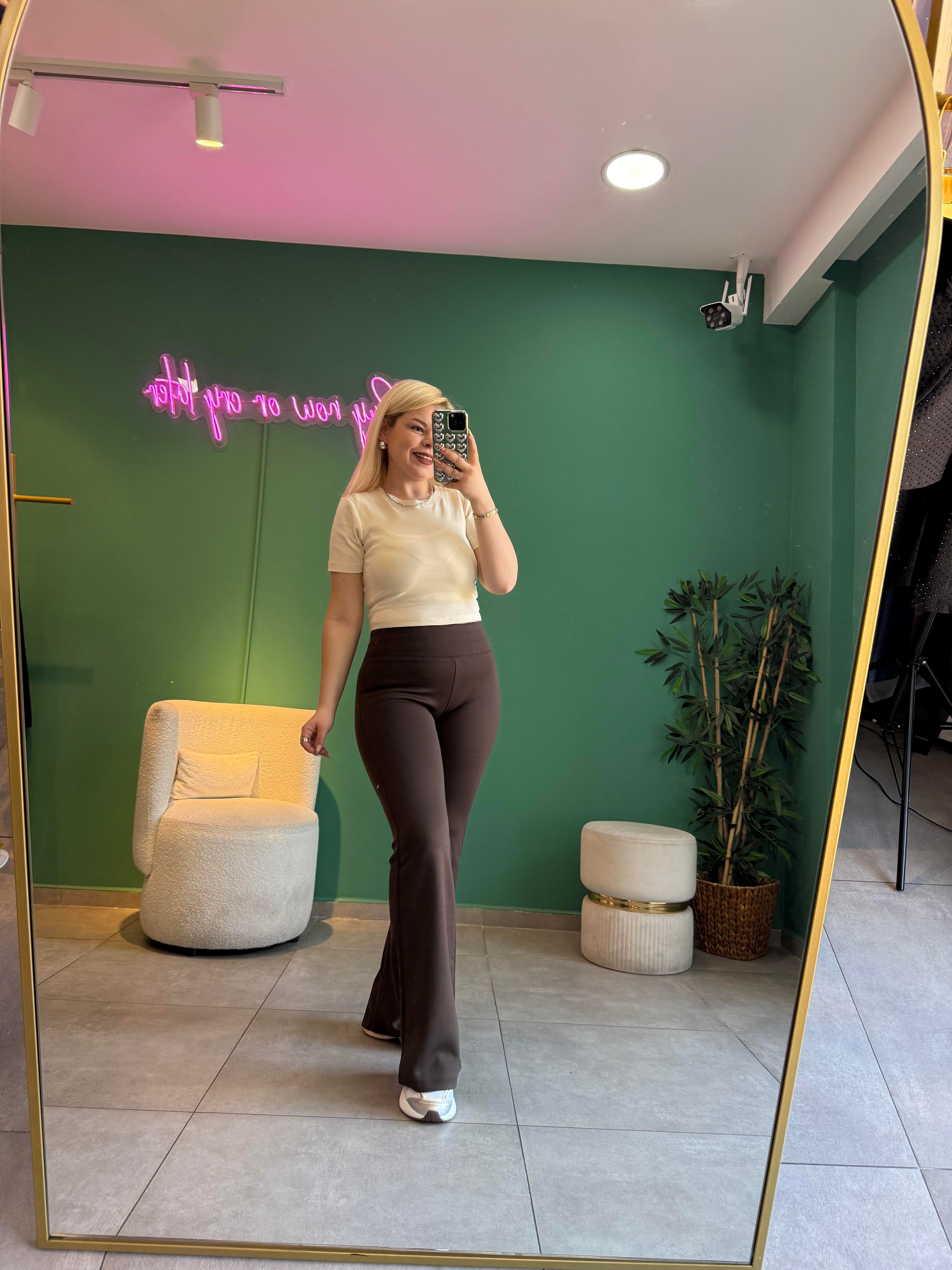 Massim* Ekru Kısa Kol Crop