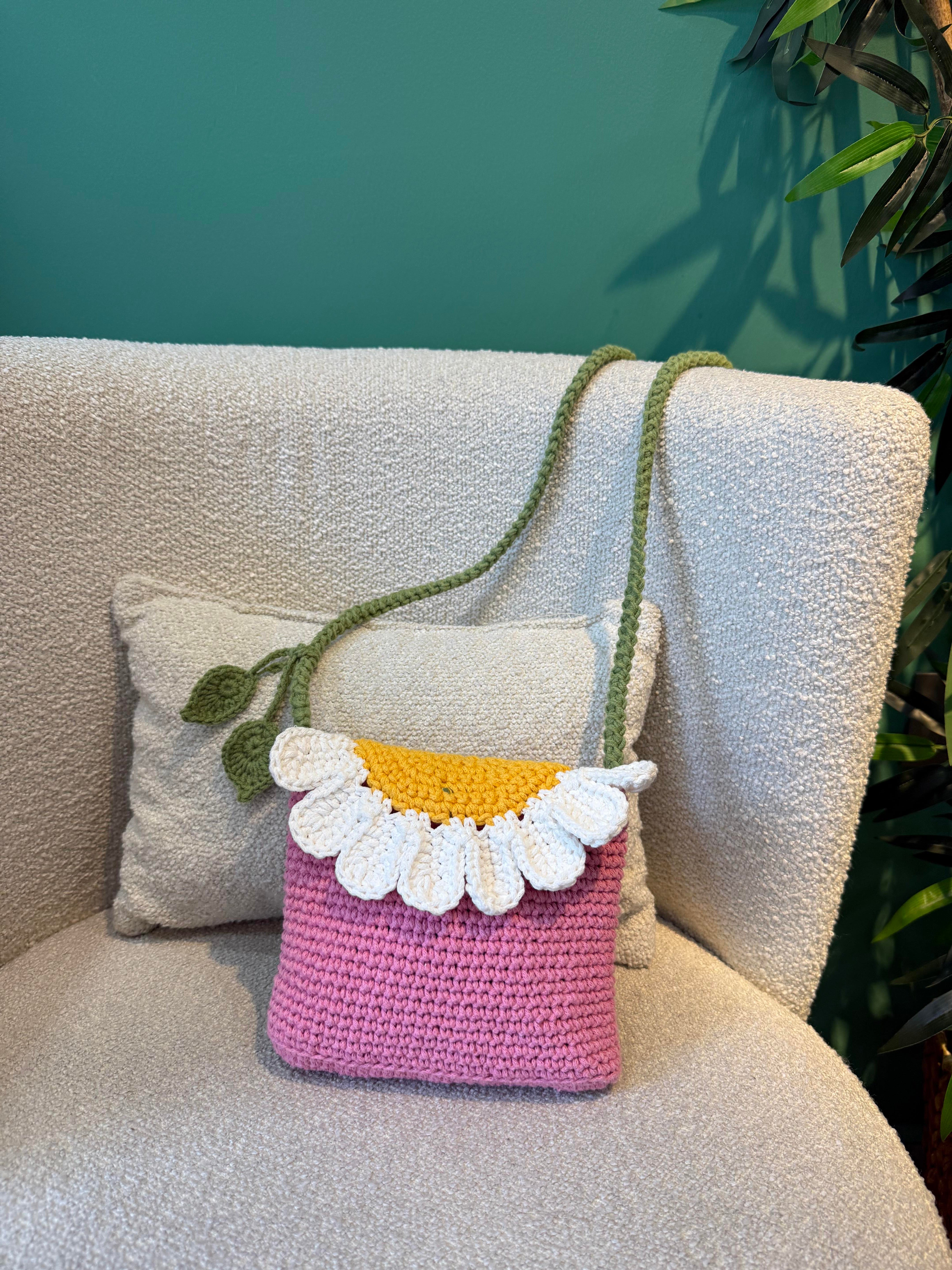 Pembe Papatya Amigurumi El Örgüsü Çocuk Çantası